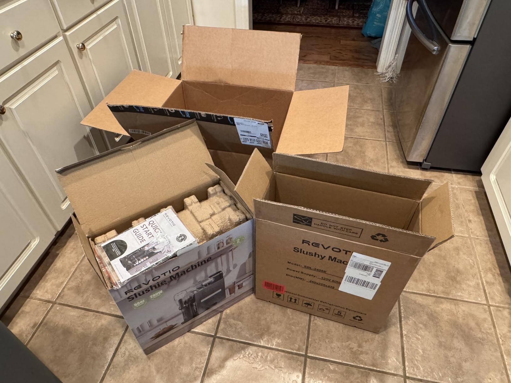 Slushie Machine for Home, 88 oz Tank, No Ice Needed, 6 Presets customer photo 2