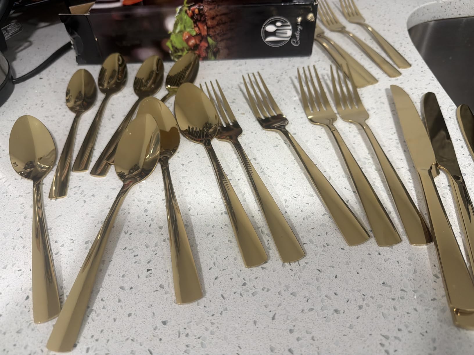 Stapava 60 Pcs Gold Silverware Set, Food-Grade Stainless Steel Flatware Sets for 12 Mirror Polished Cutlery Utensil Sets Include Dinner Knives Spoons and Forks Set Dishwasher Safe for Home Restaurant customer photo 2