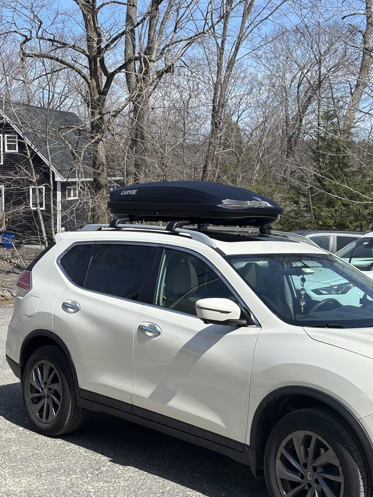 GarveeTech Rooftop Cargo Box Carrier, Dual-Side Opening Luggage Storage customer photo 1