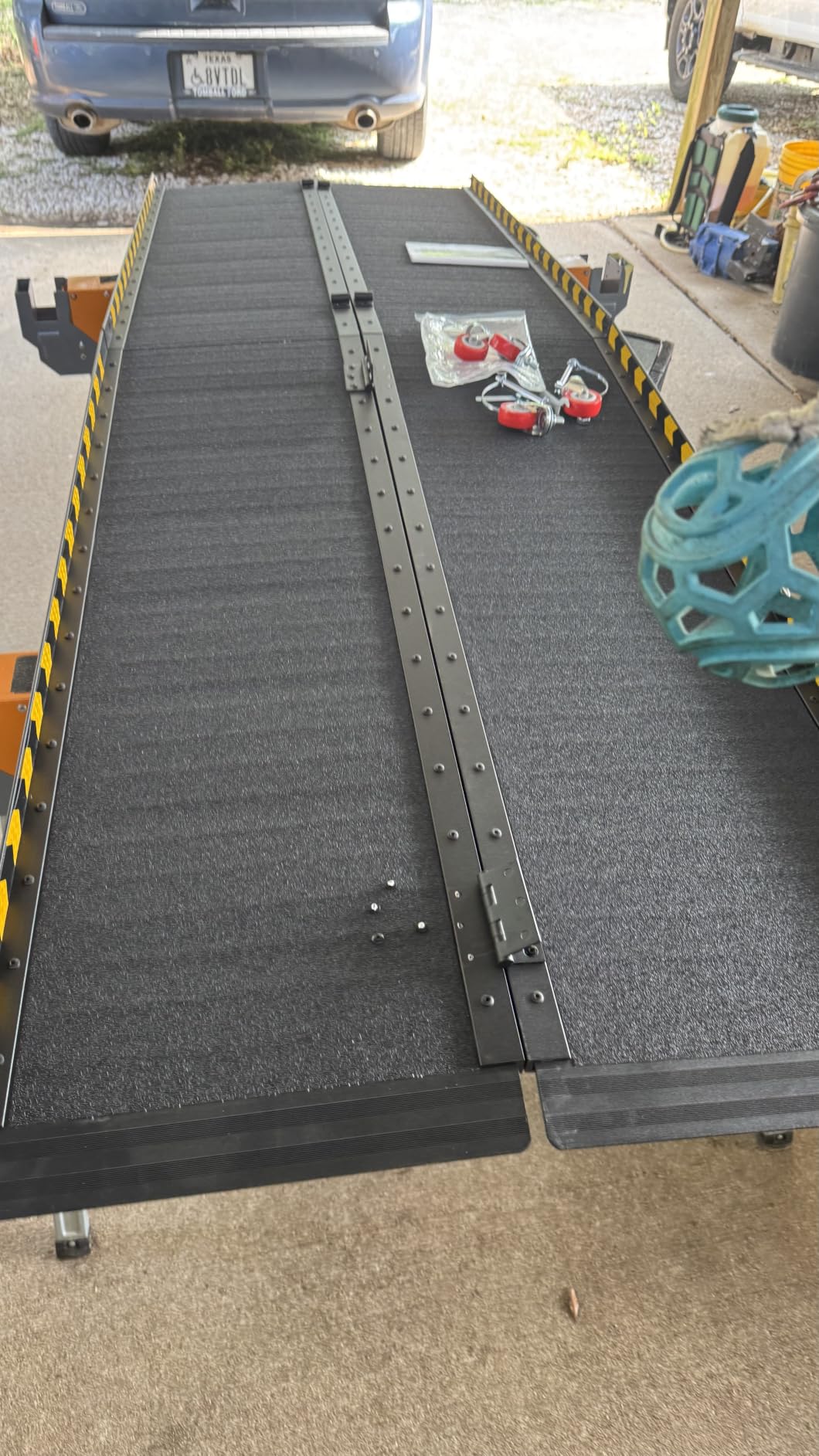 CAMMOO 6 FT Aluminum Wheelchair Ramp with 800 LBS Load Capacity, Portable Folding ramps for wheelchairs customer photo 2