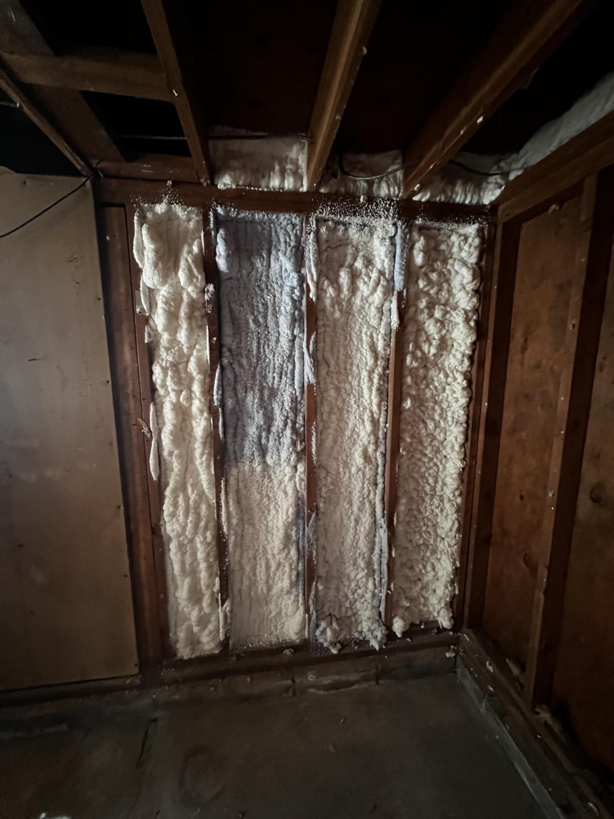 STANLEY F 990P Supercoat Spray Foam Insulation Kit - Closed Cell Spray Foam Covers Up to 480 Sq.Ft.,(11.32 / 2 inch R-Value) - Gun, Cleaner, Safety Items Included - 27.1 oz, 24 Pack customer photo 2