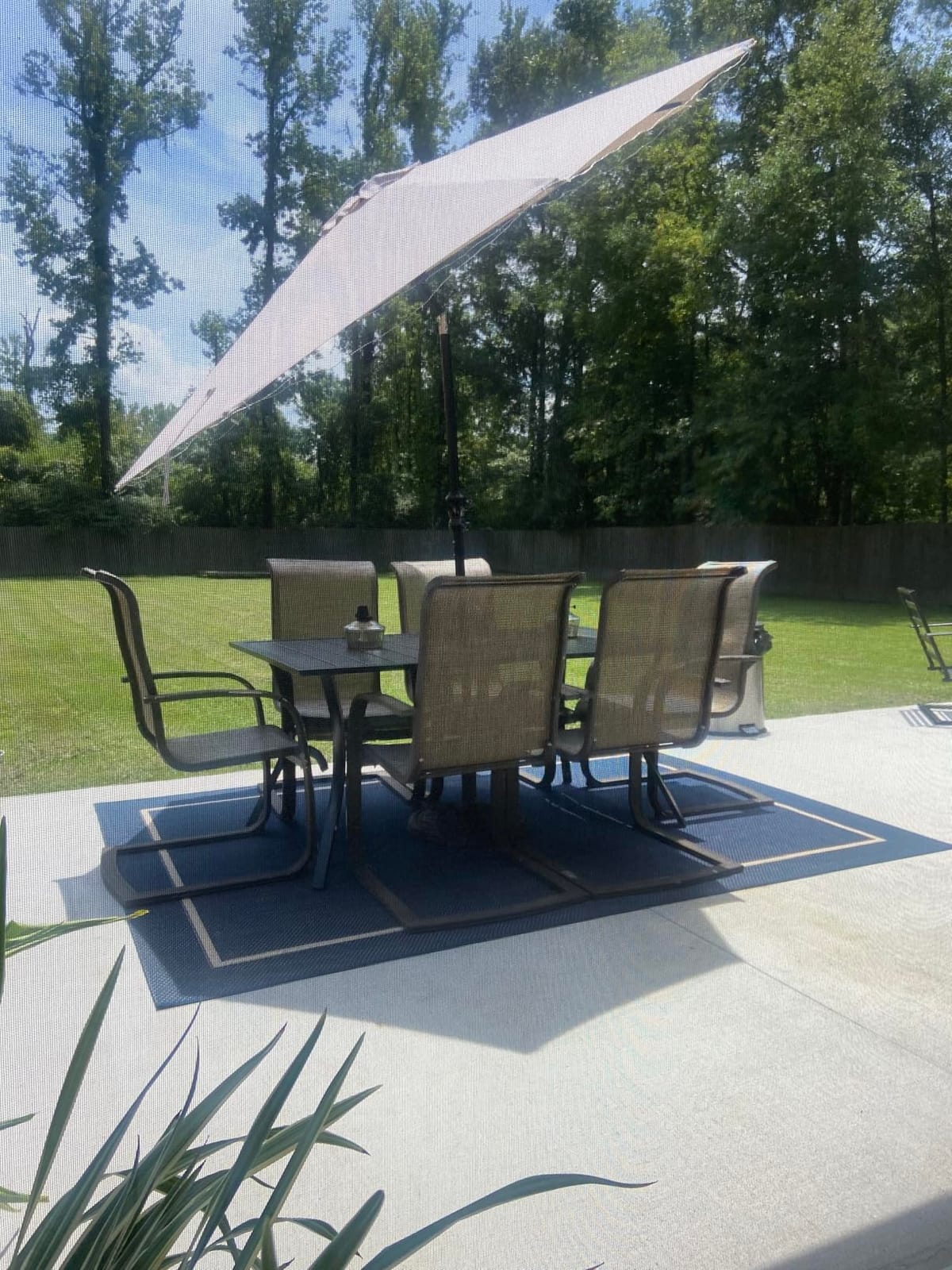 MEOOEM Expandable Patio Dining Table for 8, 78.8