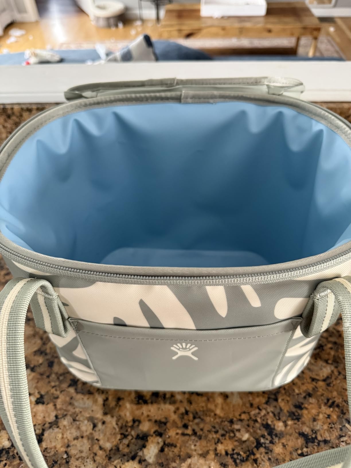 Hydro Flask Carryout Cooler - Insulated Portable Soft Cooler - 15 L Capacity in Birch customer photo 1