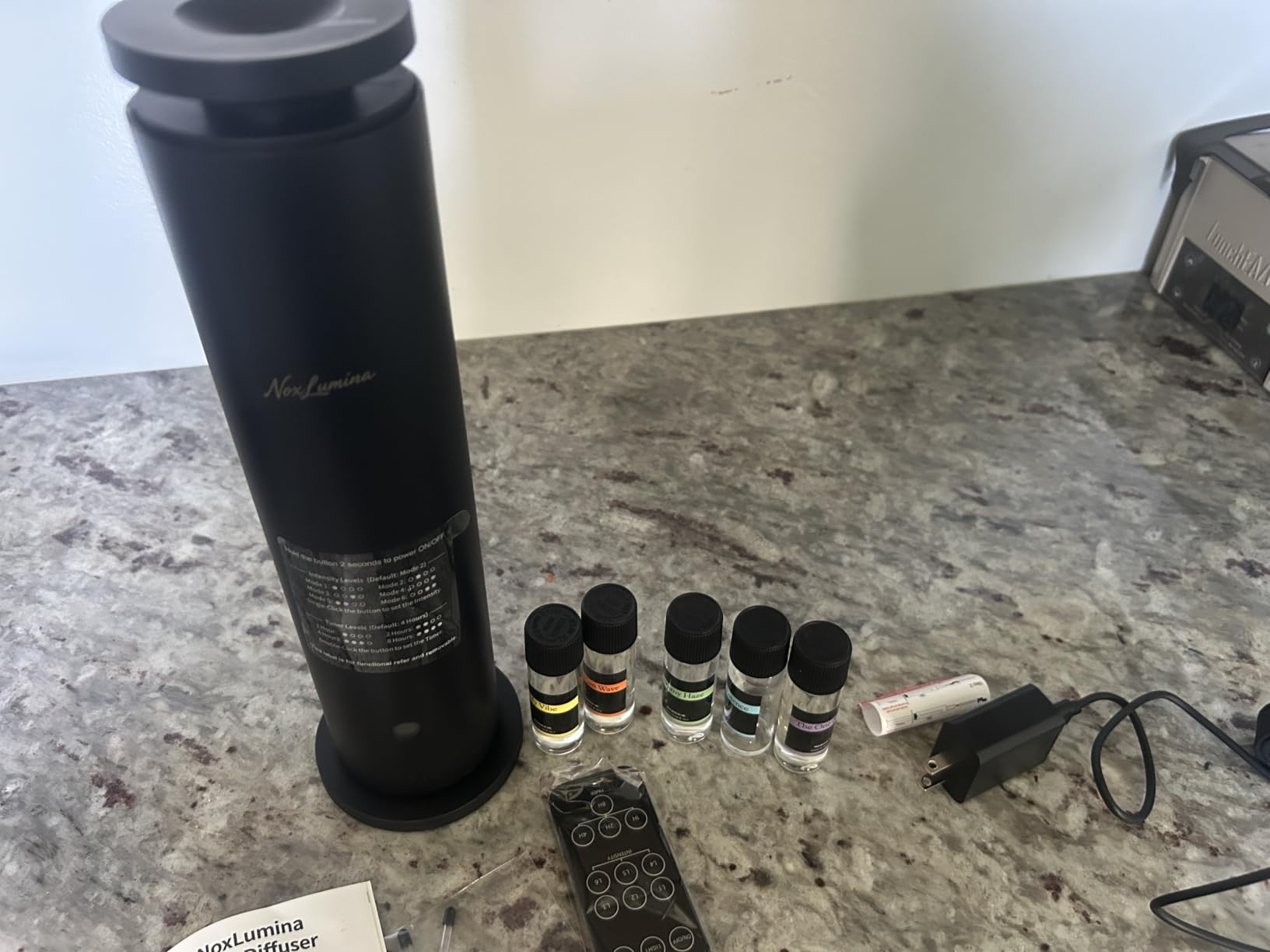 Waterless Diffuser Pro with 5 Scent Oils, Luxury Hotel-Class Essential Oil Diffuser Aromatherapy Machine with 1500 Sq Ft Cover, 6 Mist, 4.06Oz Diffusers for Home Large Room Hotel SPA - Black customer photo 2