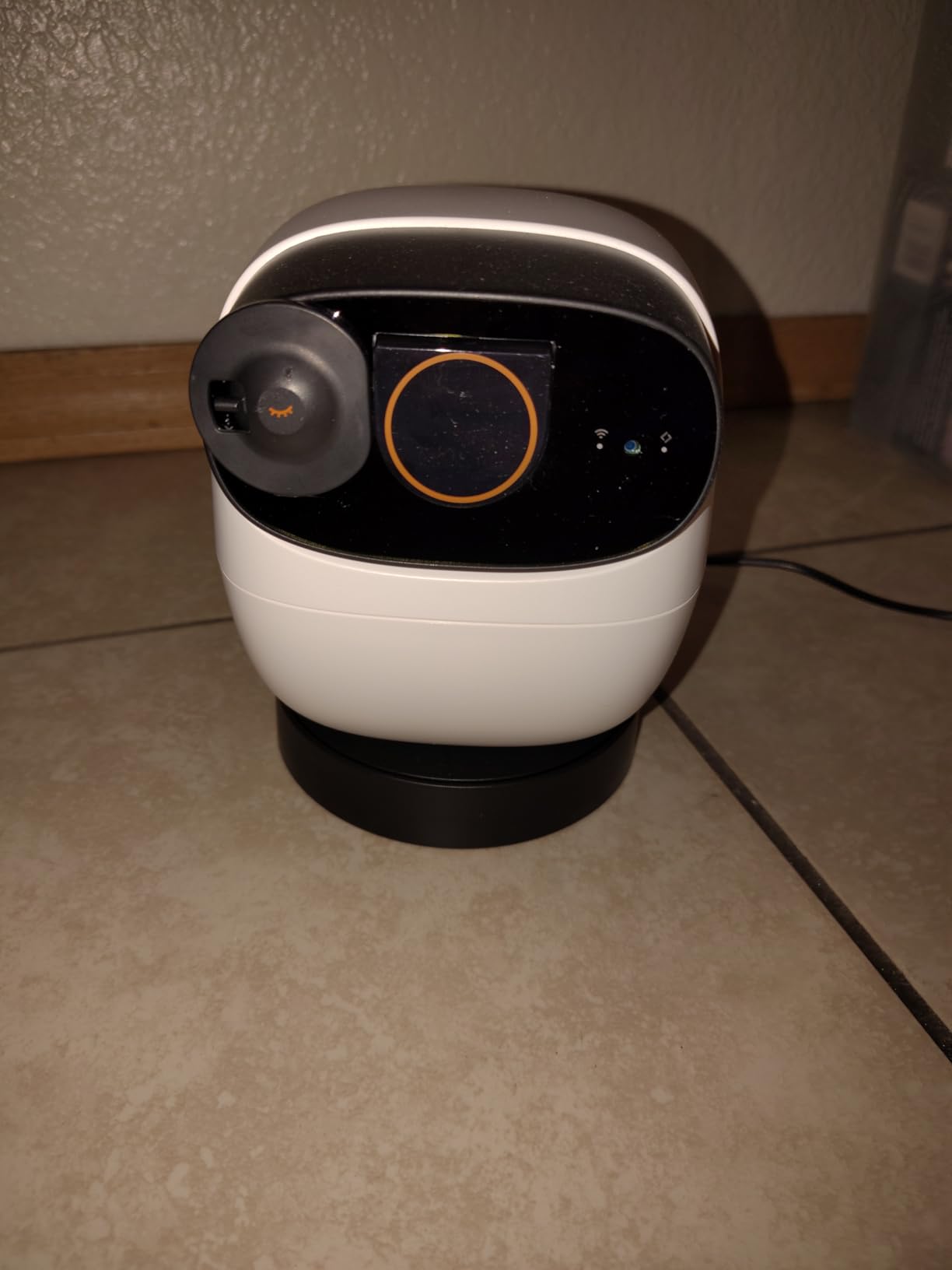 2026 3K Pet Camera Treat Dispenser, 32ft Remote Tossing for Dogs & Cats – Reduces Separation Anxiety, 360° View, Security Indoor Cam w/ Phone App, Barking Alerts, No Subscription, 5G WiFi, Robot M3 customer photo 1