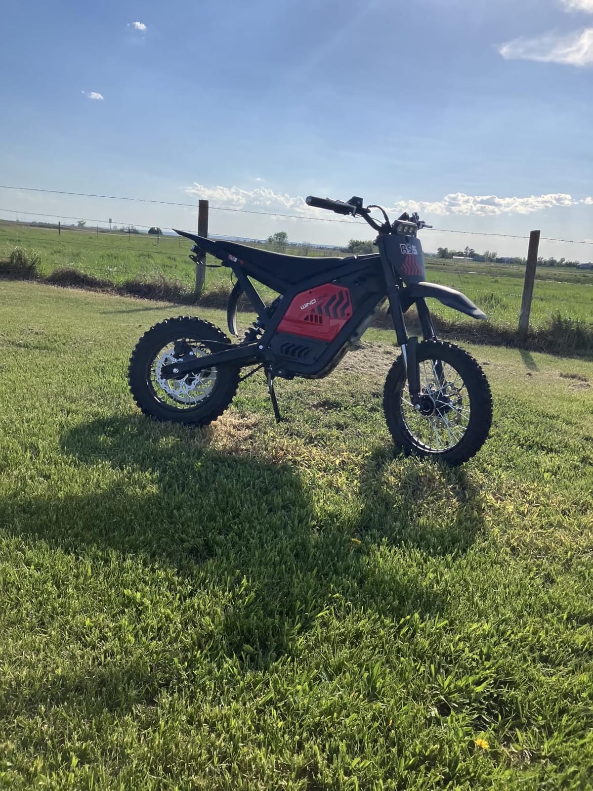 Windone RS5 Electric Dirt Bike for Teens & Adults (13+), Up to 37 MPH customer photo 2