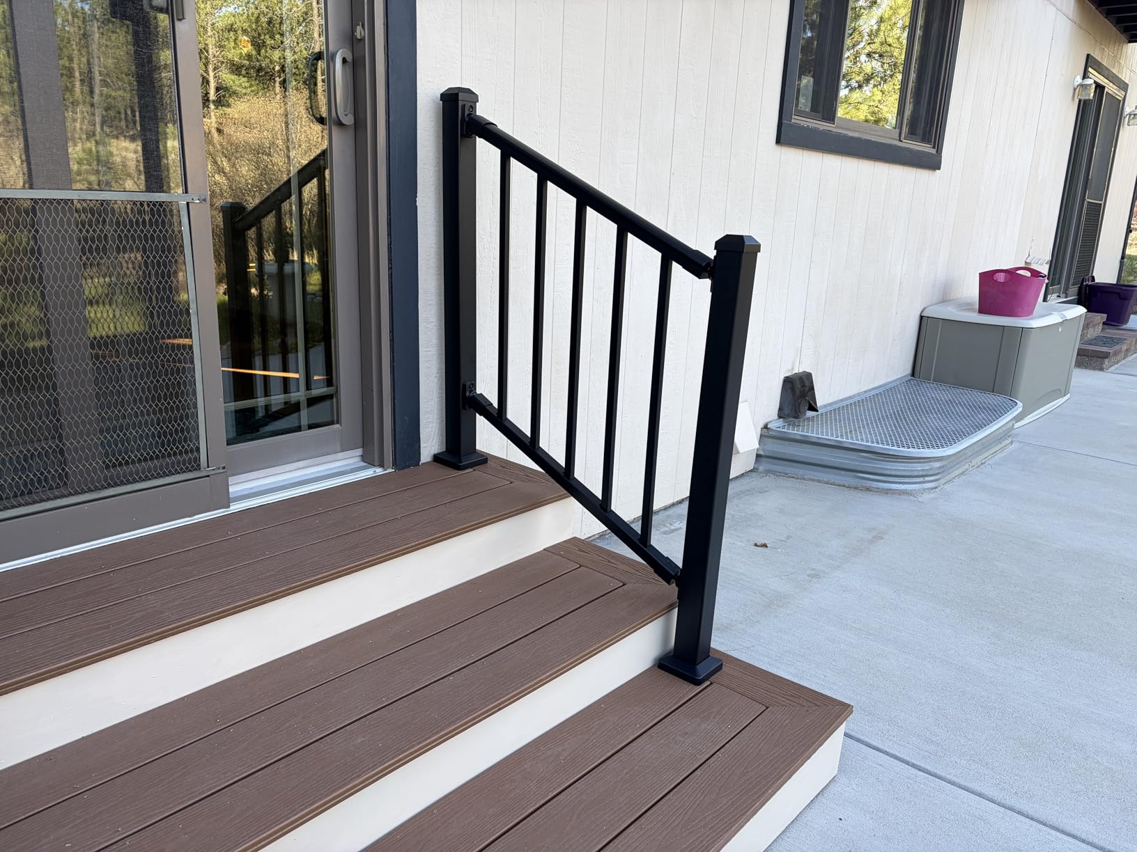 CKE 36 in. H x 6 ft. W Porch and Deck Railing Kit with Post, Aluminum Railing Kit, AAMA 2604 Black Textured Powder-Coat Finish Railing System for Outdoor Decks, Porches & Balconies(1 Post, 1 Panel) customer photo 1