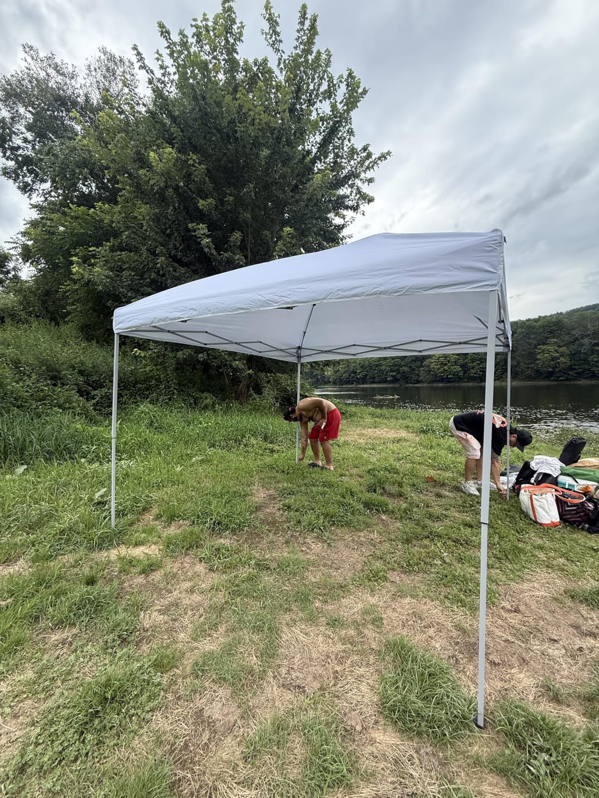 10x10 Pop Up Canopy Tent with One-Push Center Lock,White customer photo 1