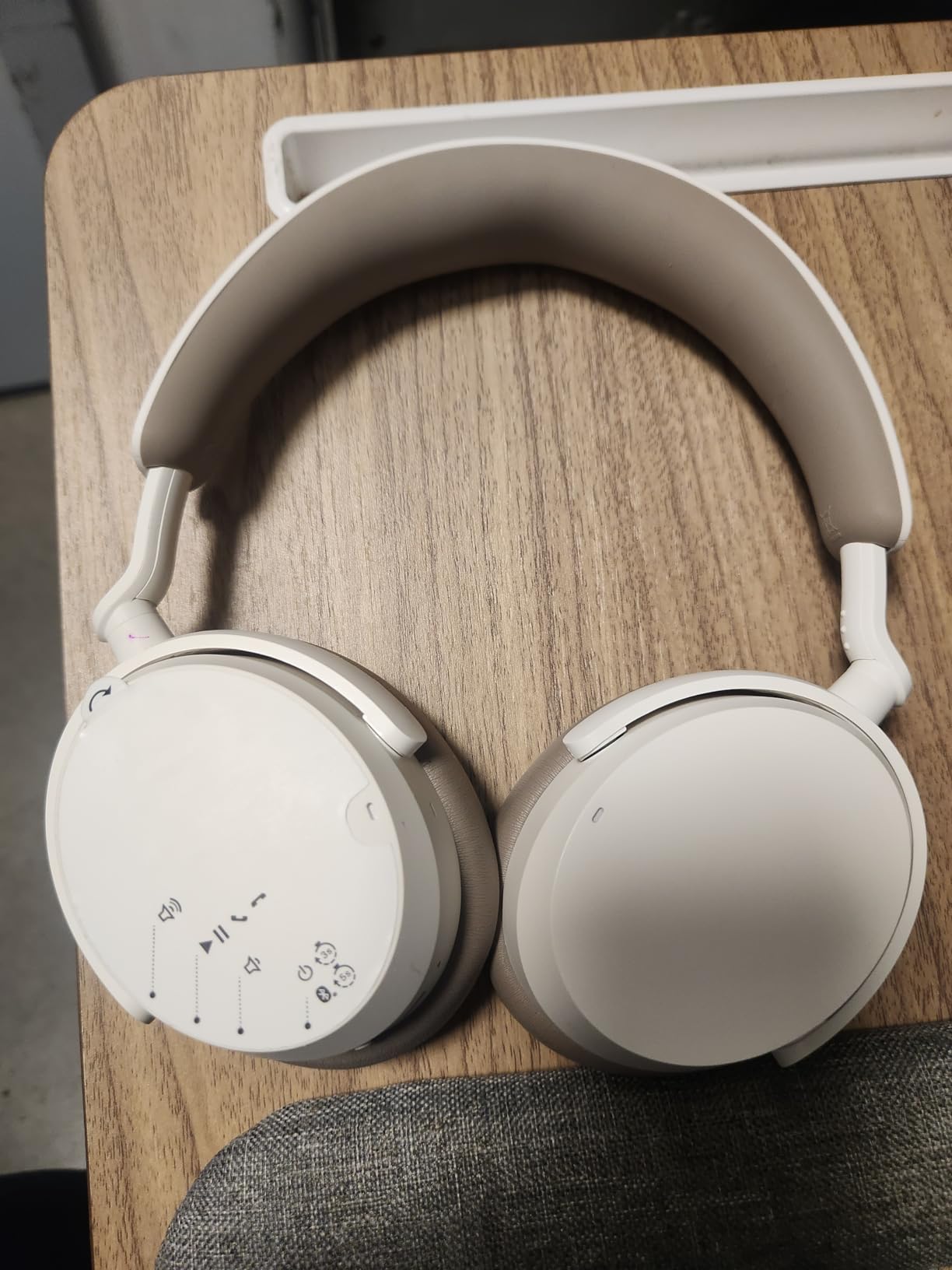 Sennehiser ACCENTUM Wireless Headphones, ANC, 50 Hr Battery, Taupe customer photo 2