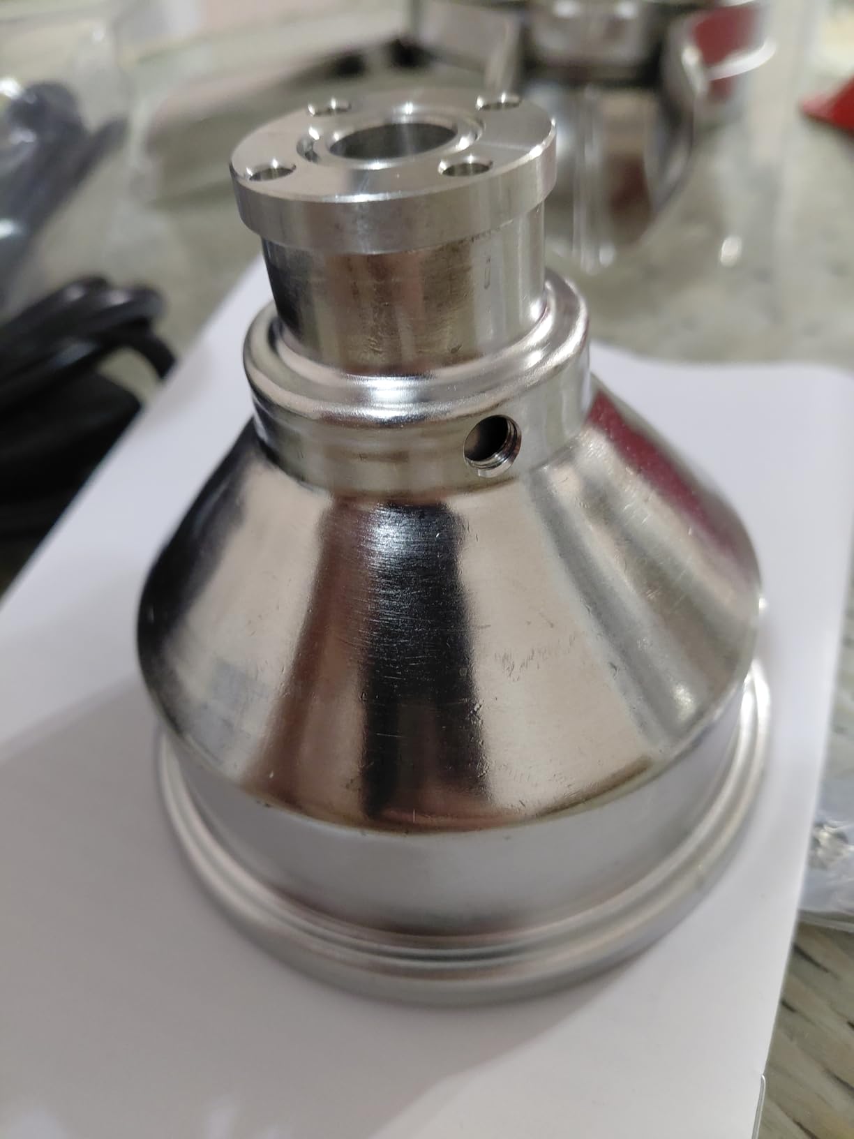 VEVOR Electric Milk Cream Separator, 60L/H Output 10500RPM Milk Cream Centrifugal Separator, 304 Stainless Steel Goat Cow Milk Skimmer Separating Machine with 4.5L Bowl Capacity (40W, 100-240V) customer photo 1