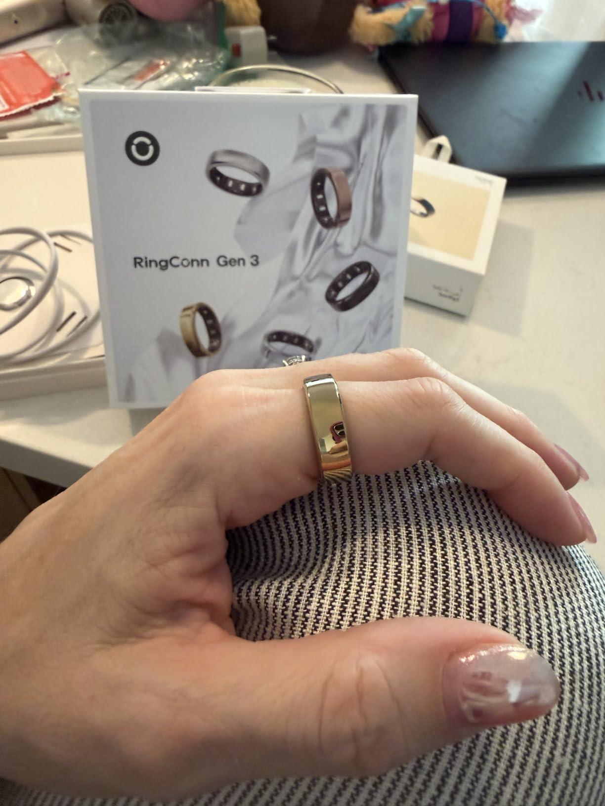 RingConn Gen 3 Smart Ring - Vascular Trends(Size 8, Future Silver) customer photo 1