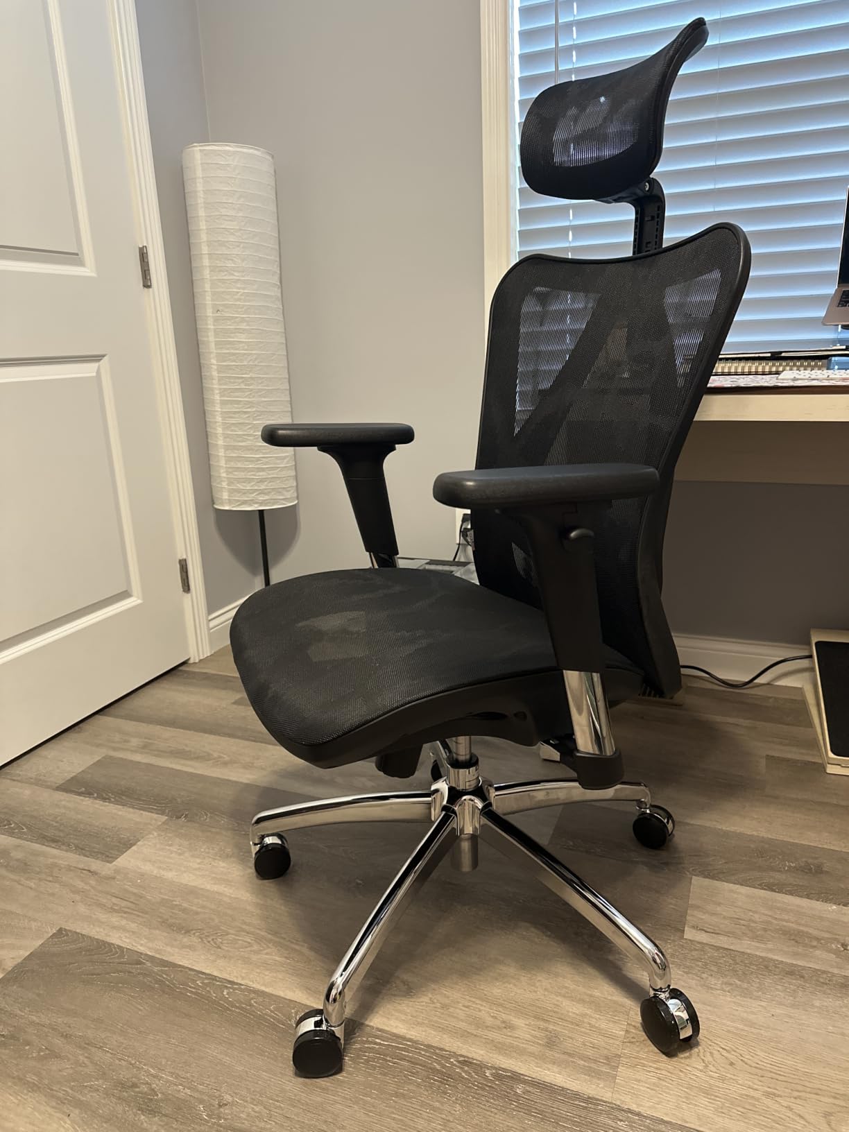 SIHOO B100 Mesh Office Chair, Comfy Ergonomic Office Chair customer photo 1