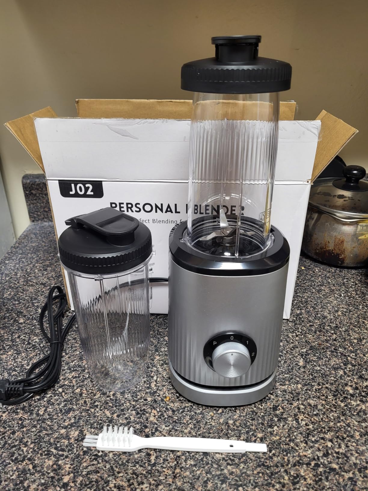 Turelar Smoothie Blender for Shakes and Smoothies with 2*16.9oz To-Go Cups customer photo 1