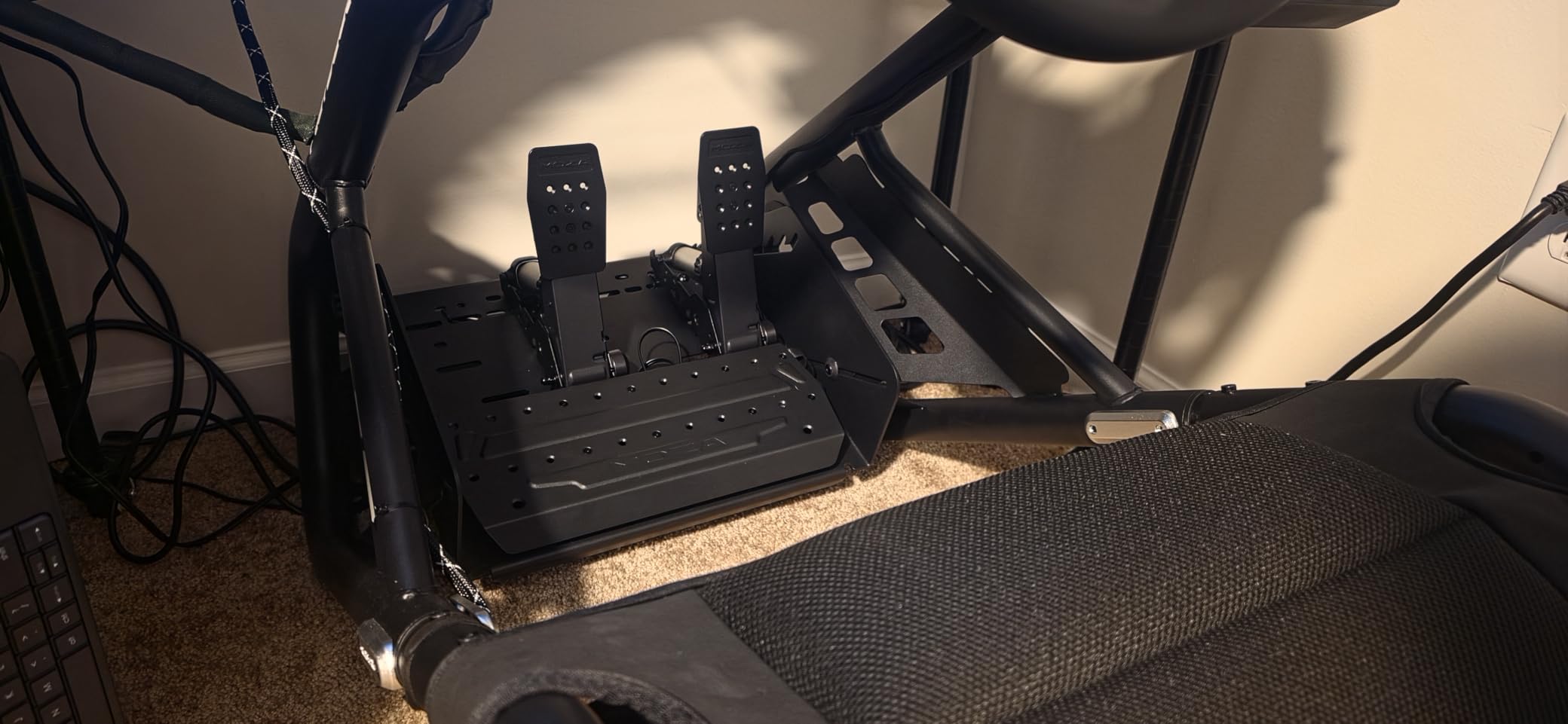 MOZA SRP2 Pedals Set Throttle Brake Pedal Equipped With 100KG Load Cell customer photo 2