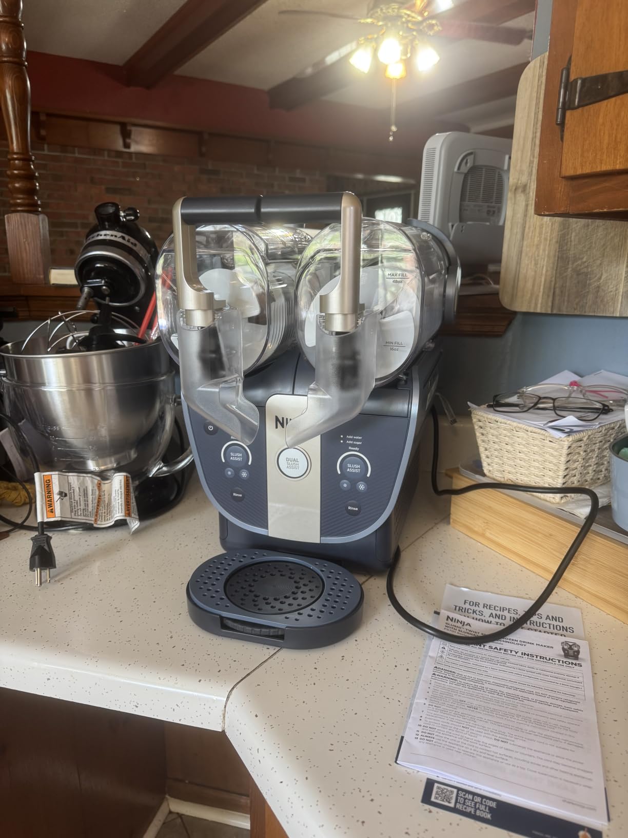 Ninja SLUSHi Twist Smart Frozen Drink Maker with Dual SlushAssist, FS701BL customer photo 1