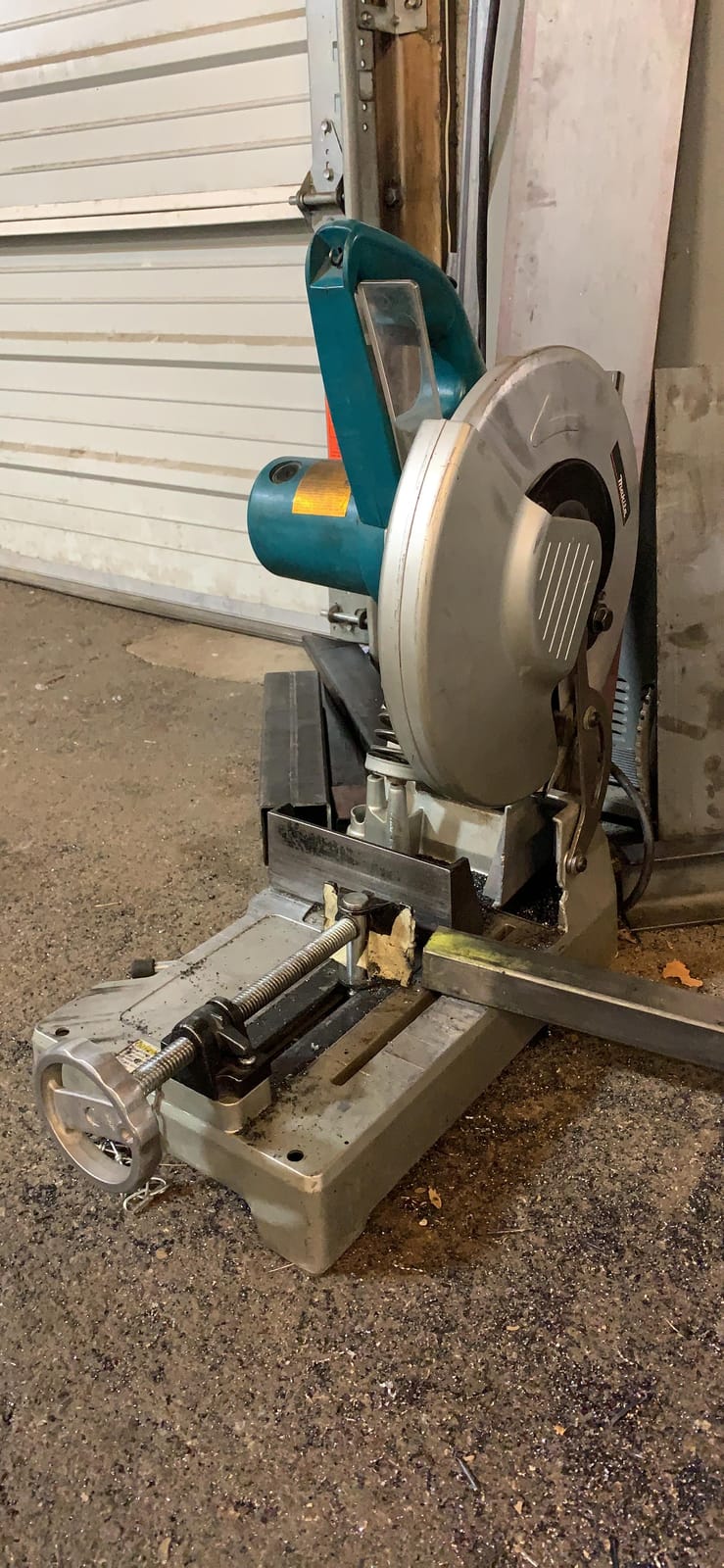 Makita LC1230 12
