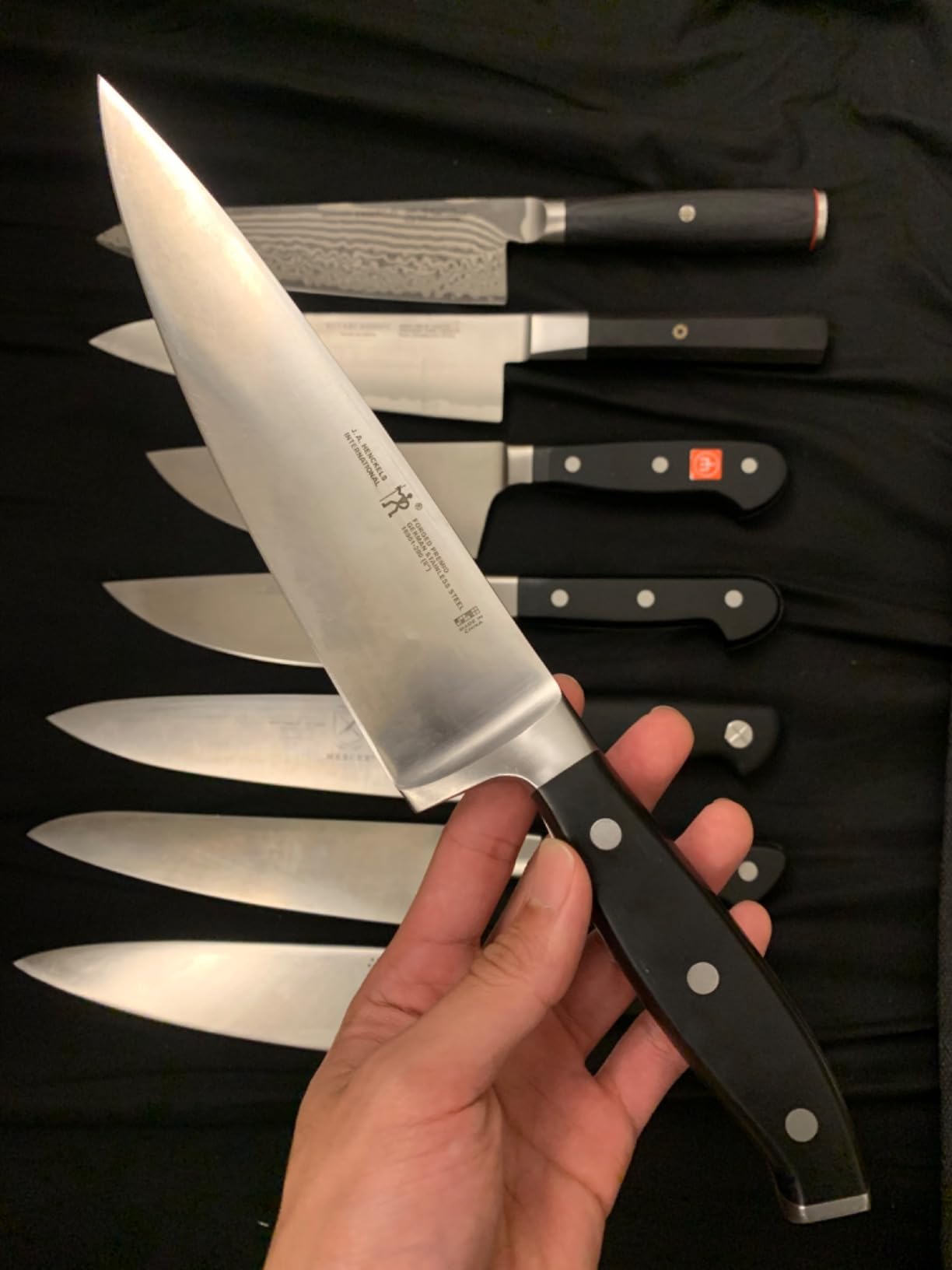 HENCKELS Forged Premio Razor-Sharp 8-Inch Chef Knife, Black, German Engineered Informed by 100+ Years of Mastery customer photo 2