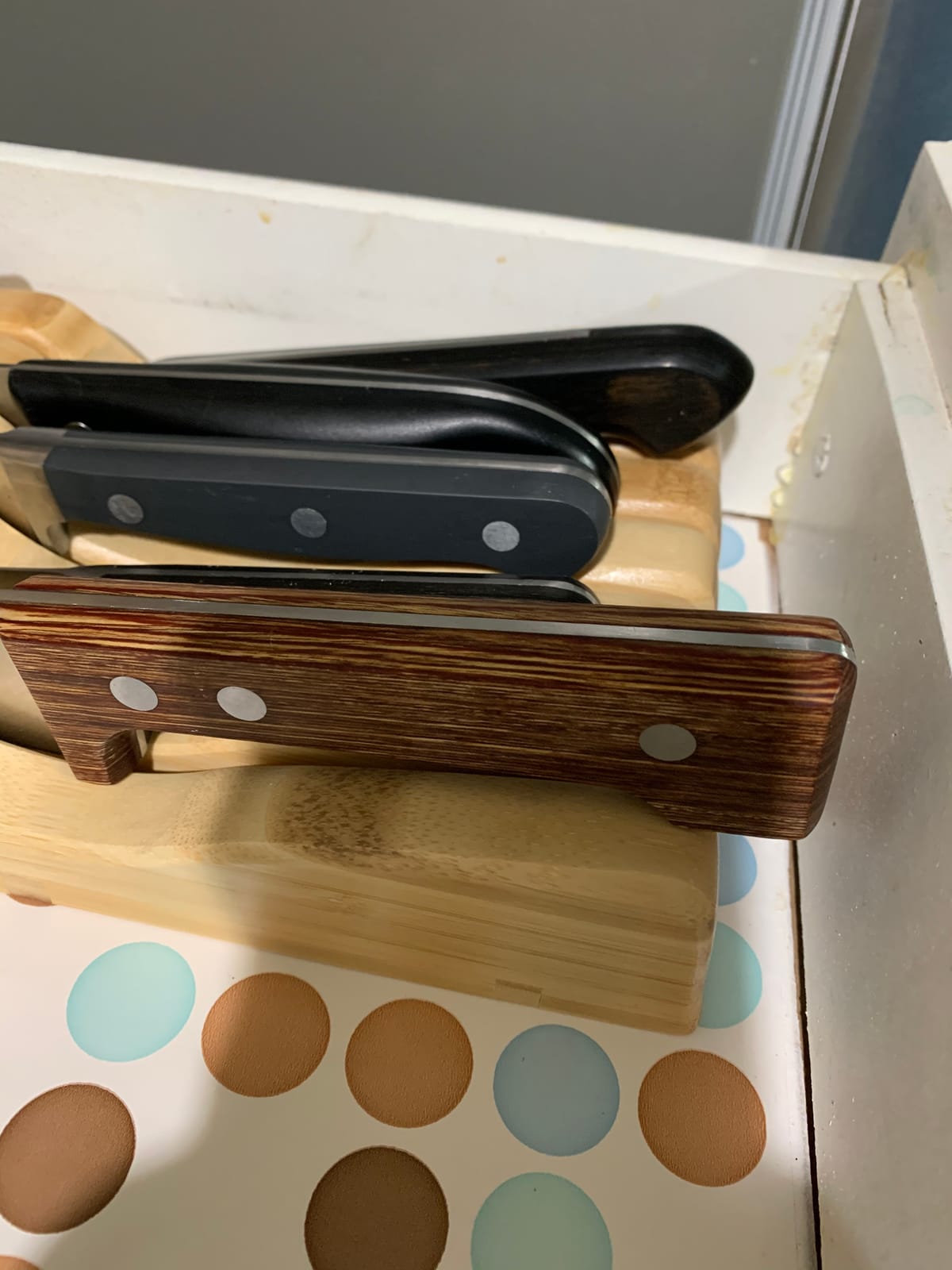 Shenzhen Knives Bamboo In-Drawer Knife Block – 11 Slot, Holds 10-12 Knives customer photo 1