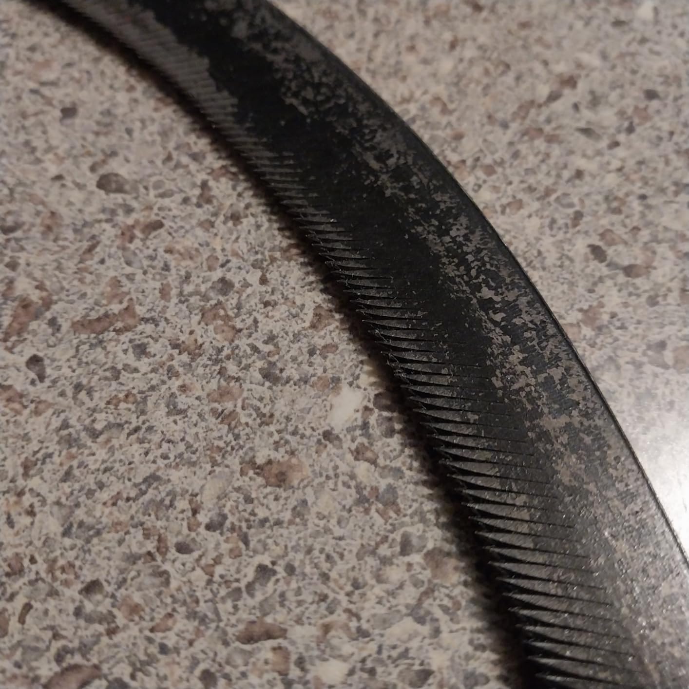 Truper Serrated Grass Sickle 16