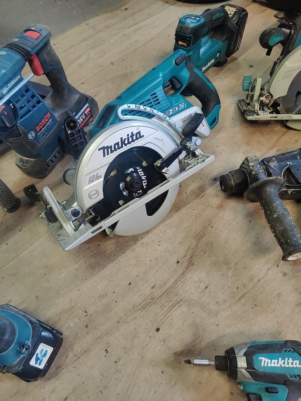 Makita XSR01Z 36V (18V X2) LXT® Brushless Rear Handle 7-1/4