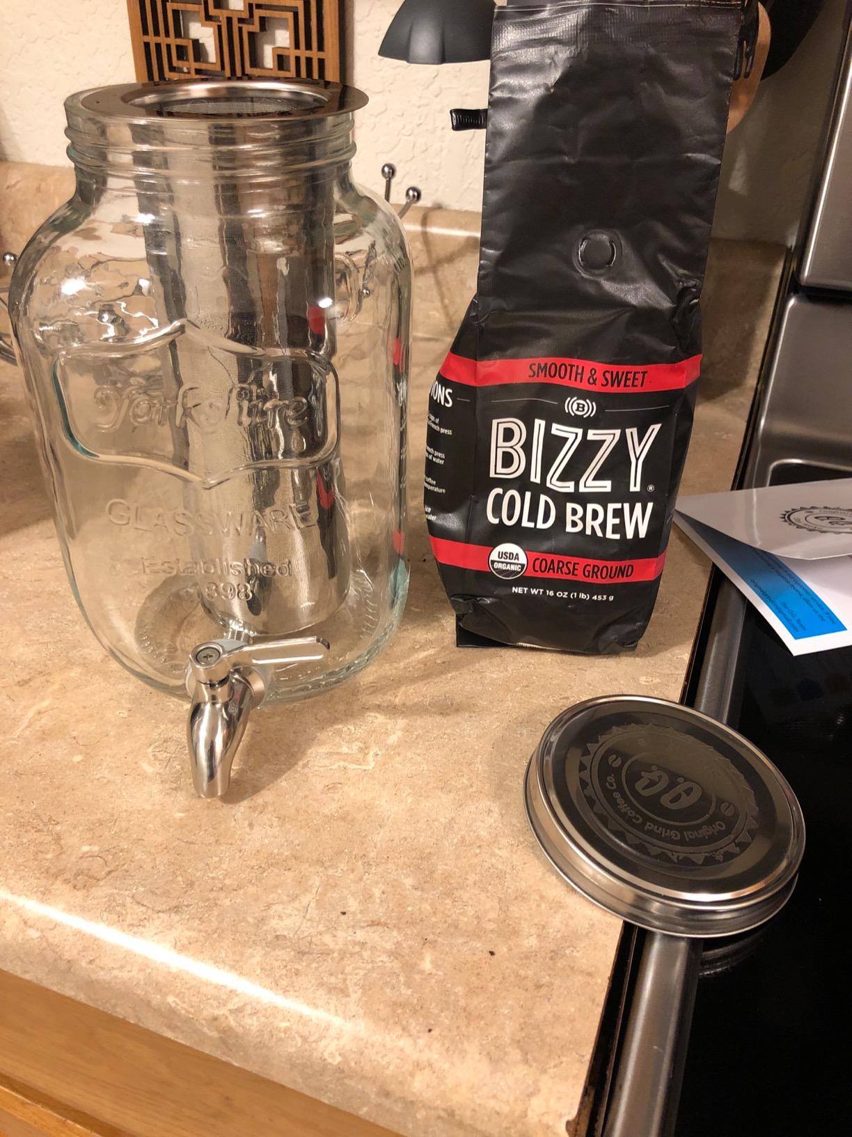 Original Grind Coffee Co.,1 Gallon Cold Brew Coffee Maker,Easy Pour Stainless Steel Spigot Tap,Extra Thick Glass Pitcher Brewing System Iced Coffee Maker,Refrigerator Safe Storage customer photo 2