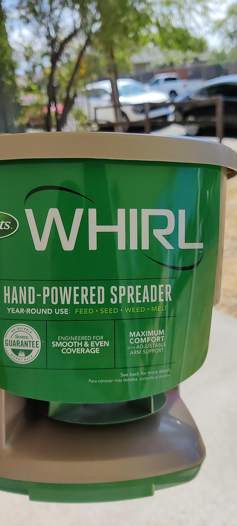 Scotts Whirl Hand-Powered Spreader for Grass Seed, Fertilizer, Salt, Ice Melt, Handheld Spreader Holds up to 1,500 sq. ft. Product customer photo 1