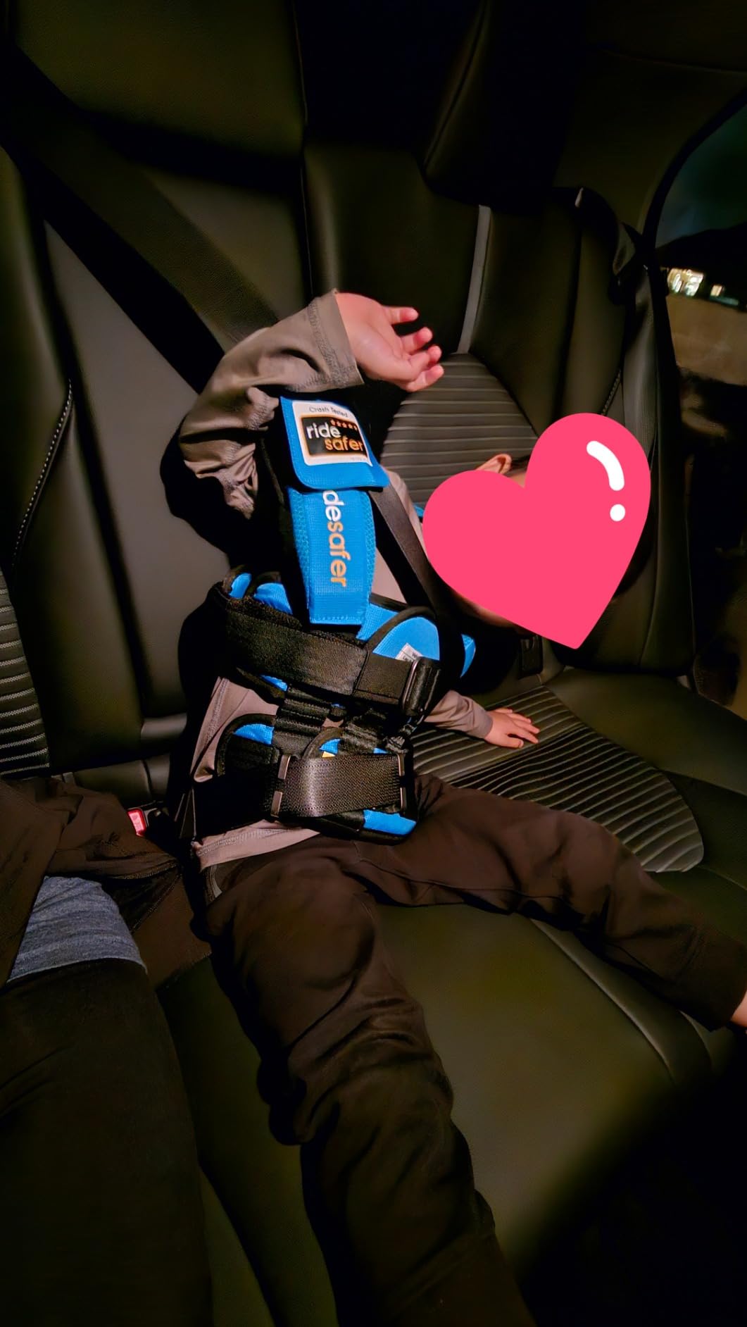 RideSafer Gen 5 - Extra Large Black, Lightweight, Compact, Portable Car Seat - Perfect for Travel and Everyday Child Safety customer photo 2