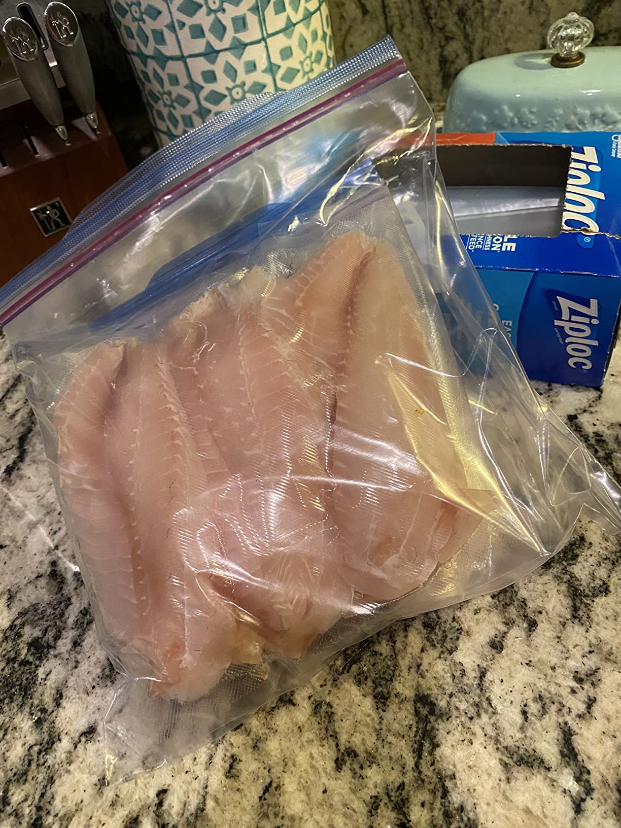 Anova Culinary Vacuum Sealer, Slim & Compact, Includes 10 Pre-Cut Bags (BPA-Free), Wet & Dry Dual Food Vacuum Sealer Machine for Sous Vide and Long-Term Storage, 2-Year Warranty customer photo 1