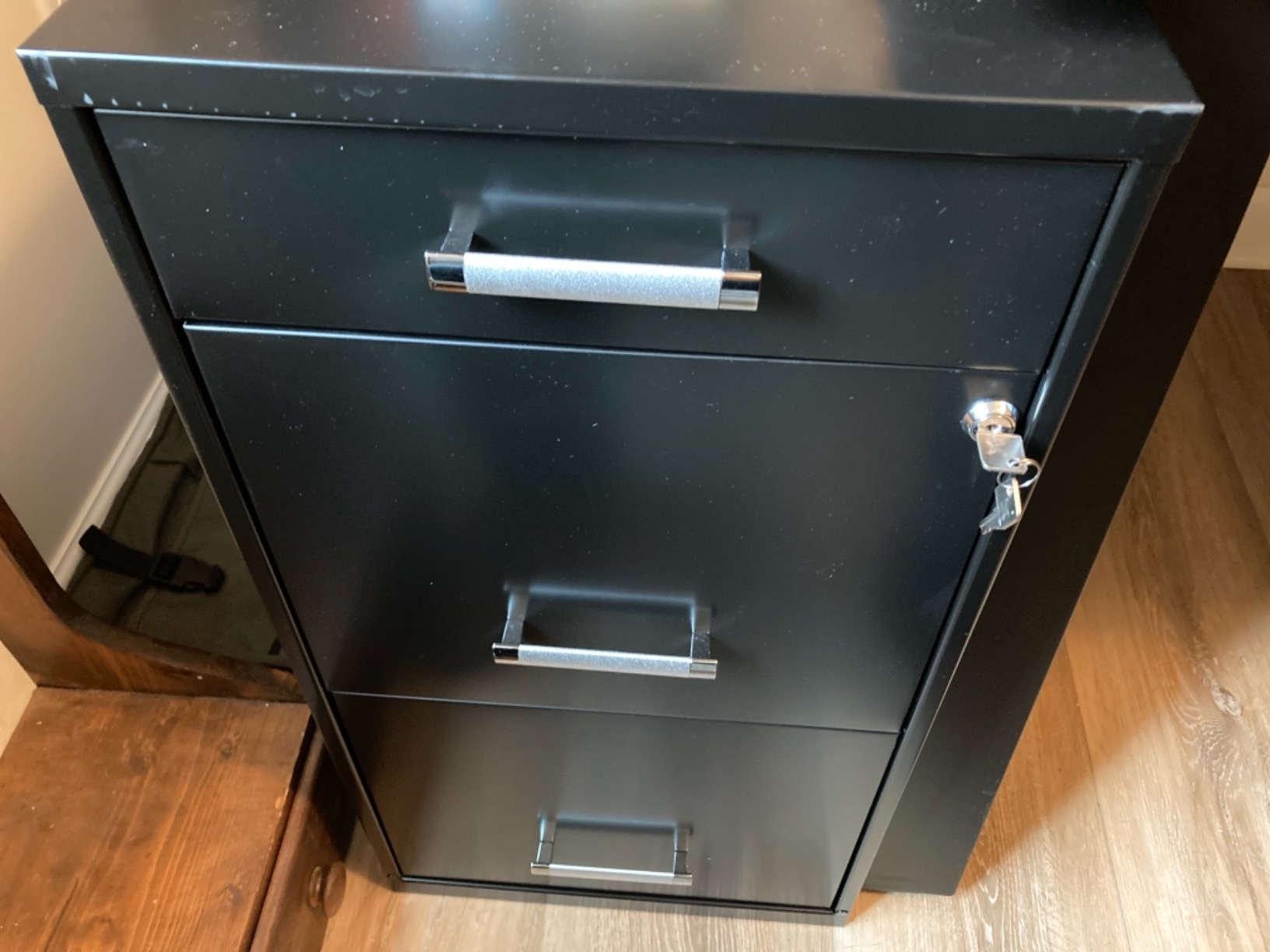 Scranton & Co 3-Drawer Metal Filing Cabinet, 27.32