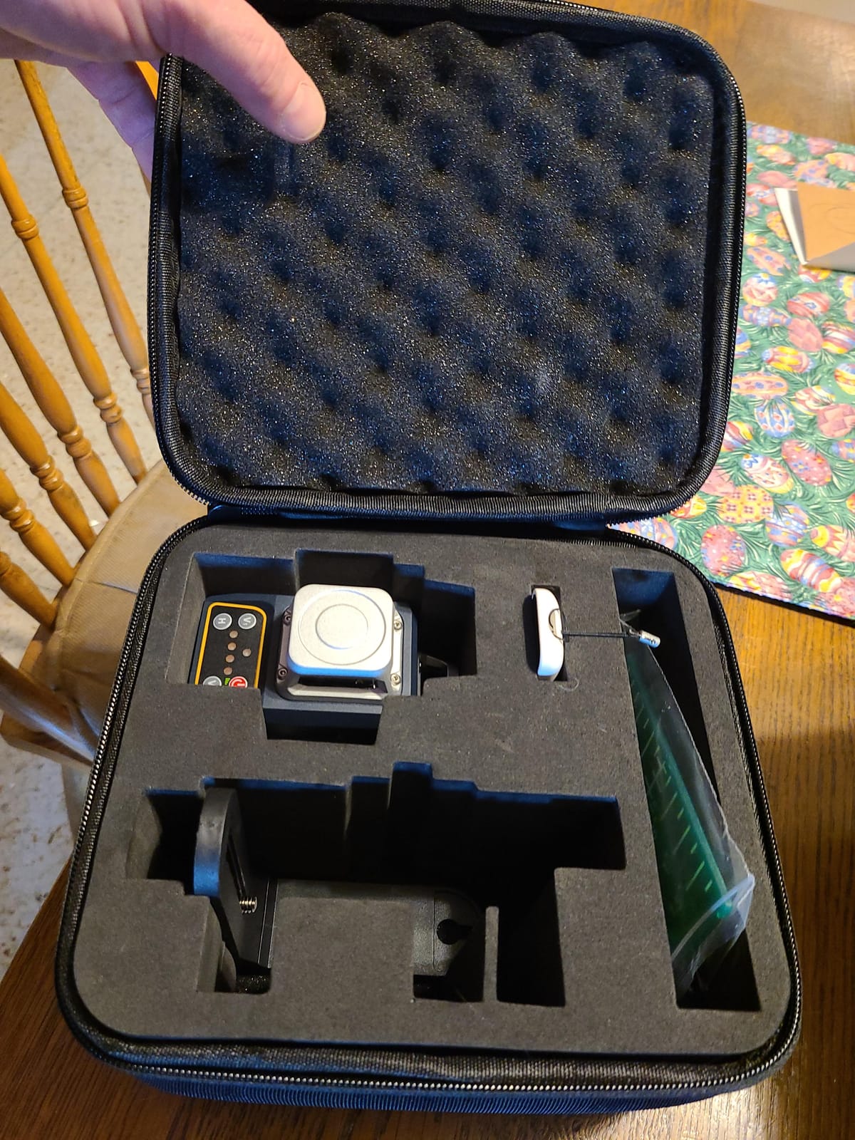 CIGMAN Laser Level Self Leveling 3x360° for Picture Hanging & Construction customer photo 1