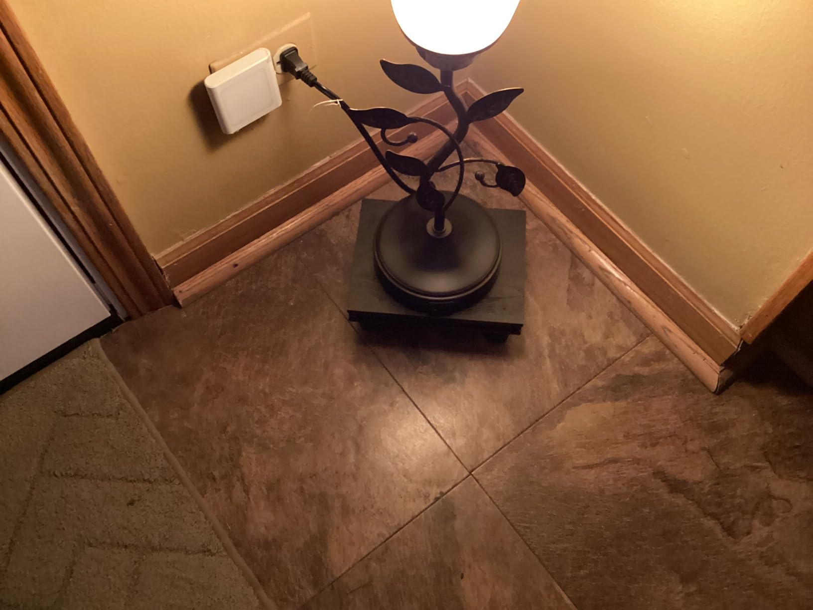 Touch Control Leaf Vintage Table Lamp with 3-Way Dimmable 2 USB C+A Ports customer photo 1