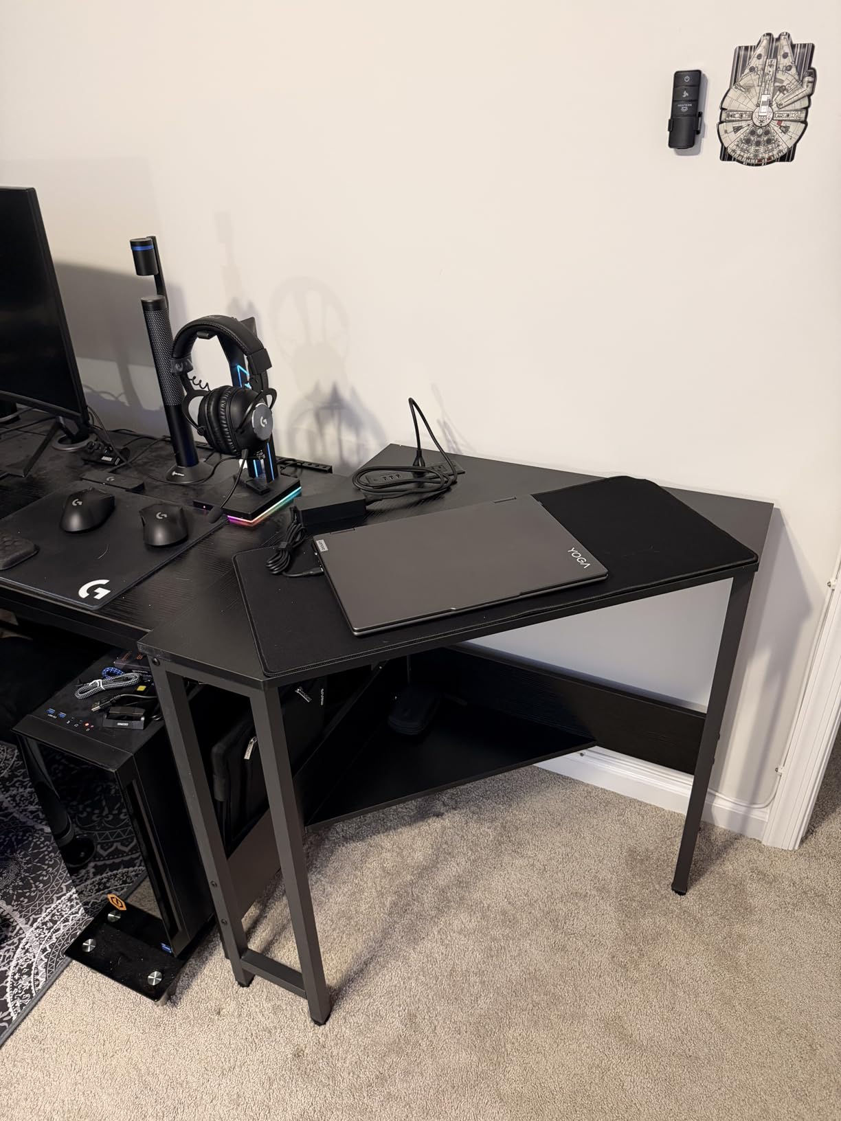 Armocity Corner Desk Small Desk with Outlets Corner Table for Small Space, Computer Desk with USB Ports Triangle Desk with Storage for Home Office, Workstation, Living Room, Bedroom, White customer photo 2