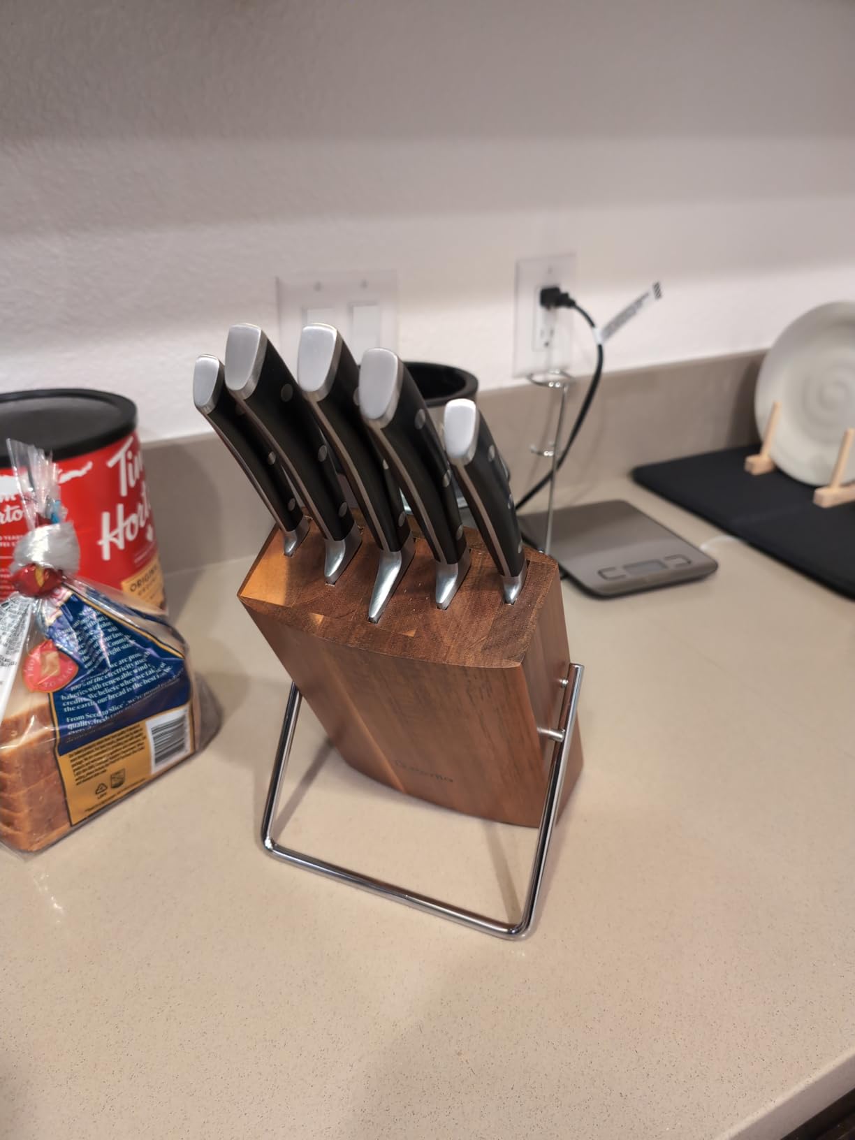 Knife Set, D.Perlla 6 Pieces Small Kitchen Knife Set with Block, German Stainless Steel Knives Set, Sharp Chef Knife Block Set, Brown customer photo 2