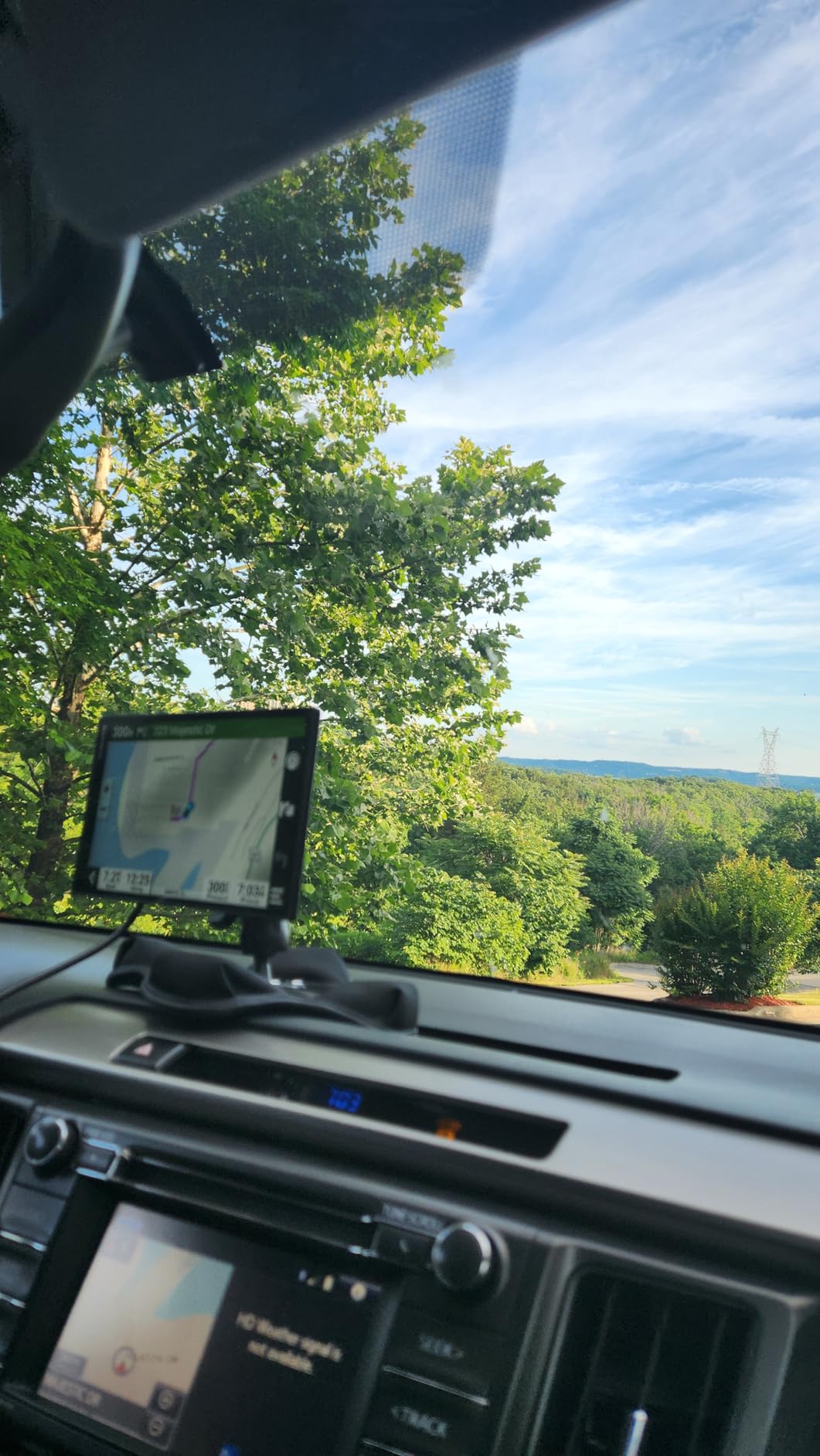 Garmin DriveCam™ 76, 7” GPS Car Navigator & Built-in Dash Cam customer photo 1
