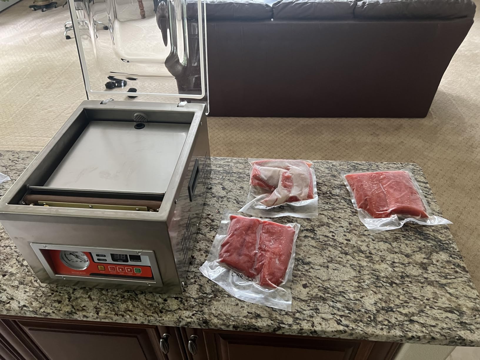 VEVOR Chamber Vacuum Sealer 260W Sealing Power 10.2 Inch Sealing Length customer photo 2