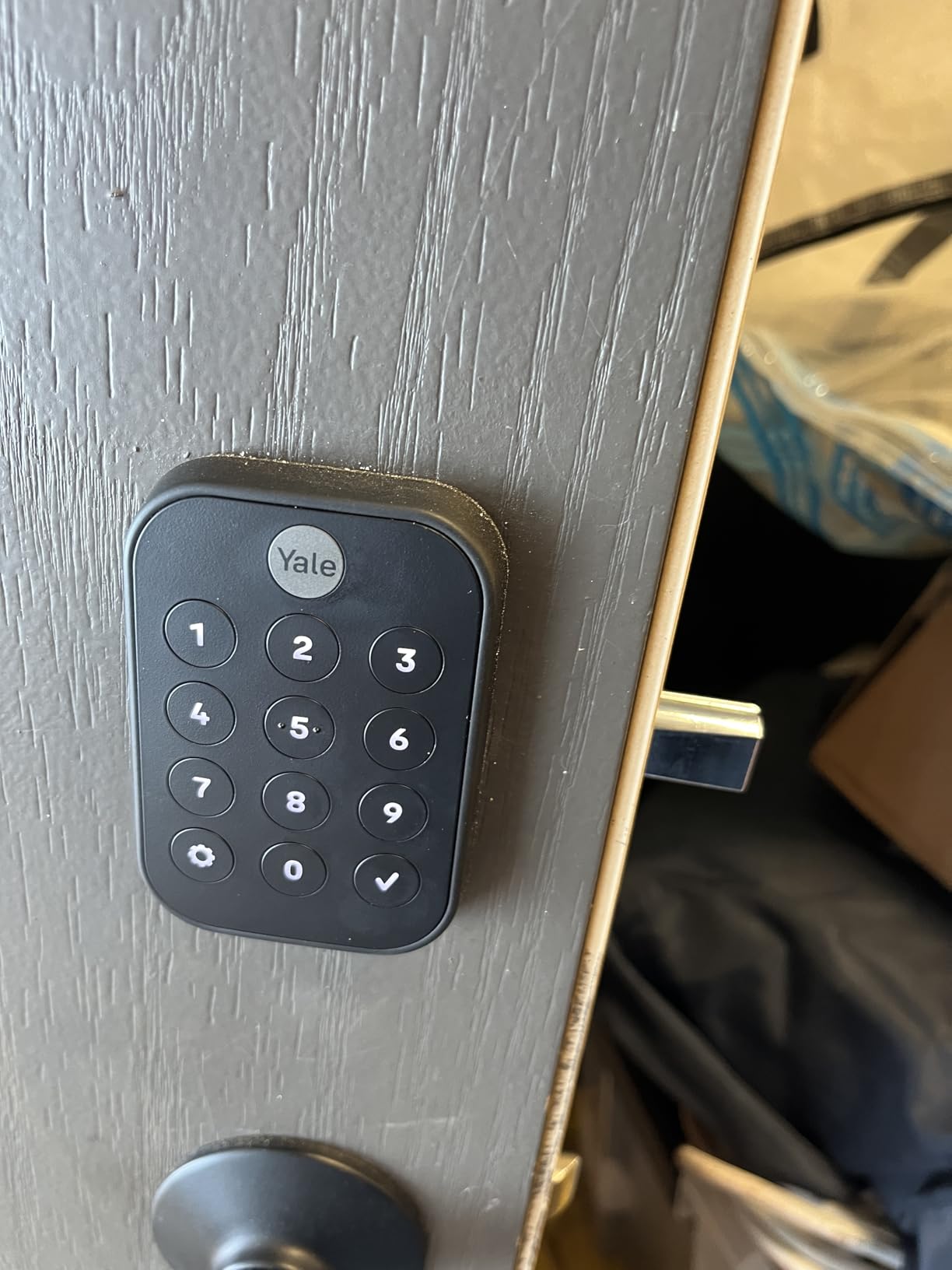 Yale Assure Lock 2 with Bluetooth – Oil Rubbed Bronze Smart Lock for Front Door with Keypad and Deadbolt – Secure Keyless Entry Door Lock (No Wi-Fi), YRD430-BLE-0BP customer photo 2
