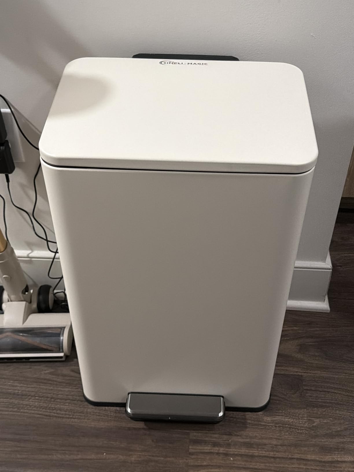 SIMPLI-MAGIC 50 Liter / 13.2 Gallon Soft-Close, Smudge Resistant Trash Can with Foot Pedal and Built in Filter- Stainless Steel, Sleek Finish customer photo 2