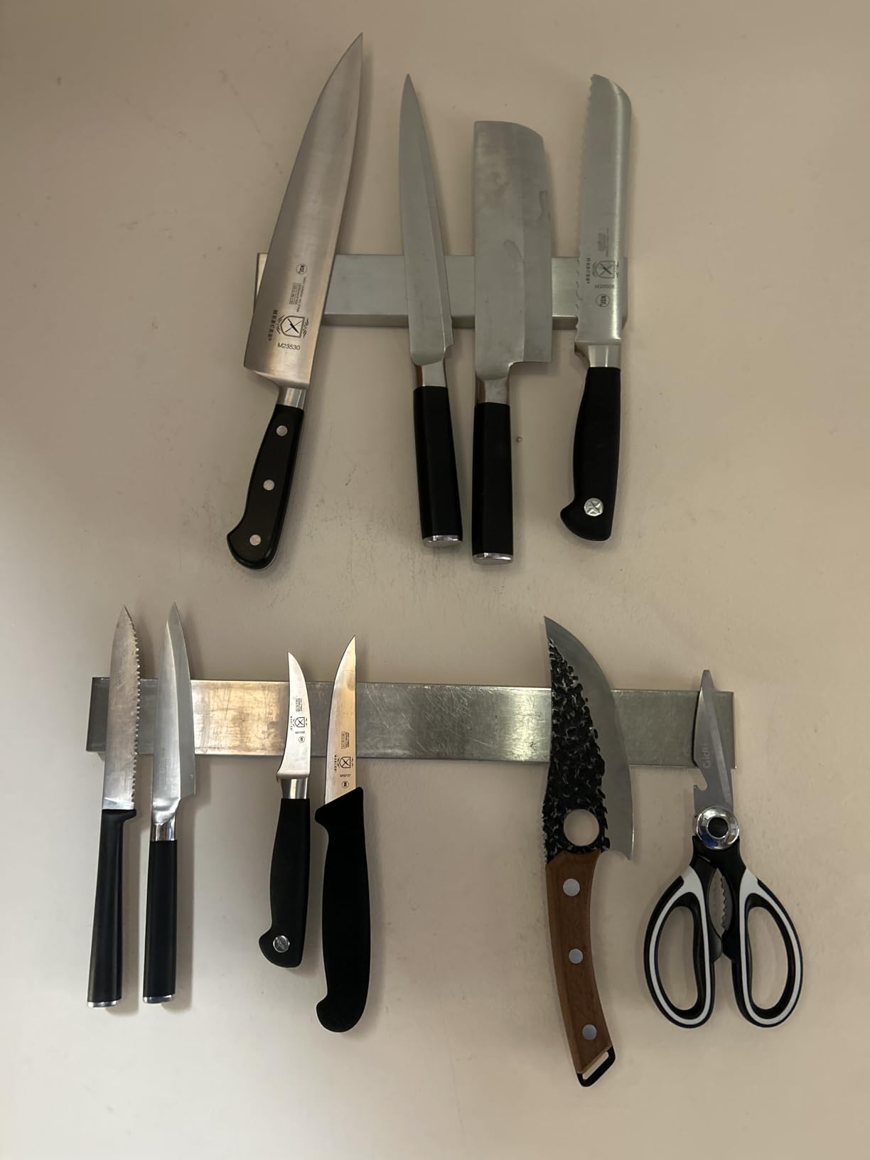 Magnetic Knife Holder for Wall, Knife Magnetic Strip Magnetic Knife Holder for Refrigerator Mount Knife Rack Kitchen Utensil Holder Metal Tool Holder Knife Block Kitchen Organizer Accessories 9.7 Inch customer photo 1