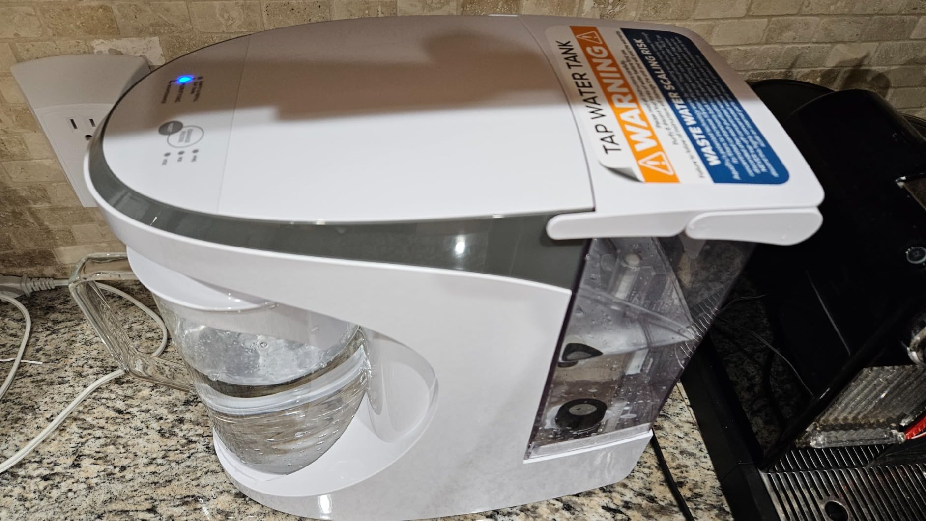 AquaTru Glass Carafe Alkaline Countertop Reverse Osmosis Water Purifier | 4 Stage RO System | Removes 84 Contaminants Including PFOA & PFOS (PFAS), Lead and Microplastics | Adds Alkaline Minerals customer photo 1