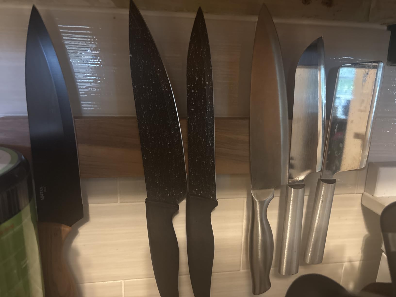 Gourmetop Magnetic Knife Holder for Wall 12”, Acacia Wood, No Drill, Fridge customer photo 2
