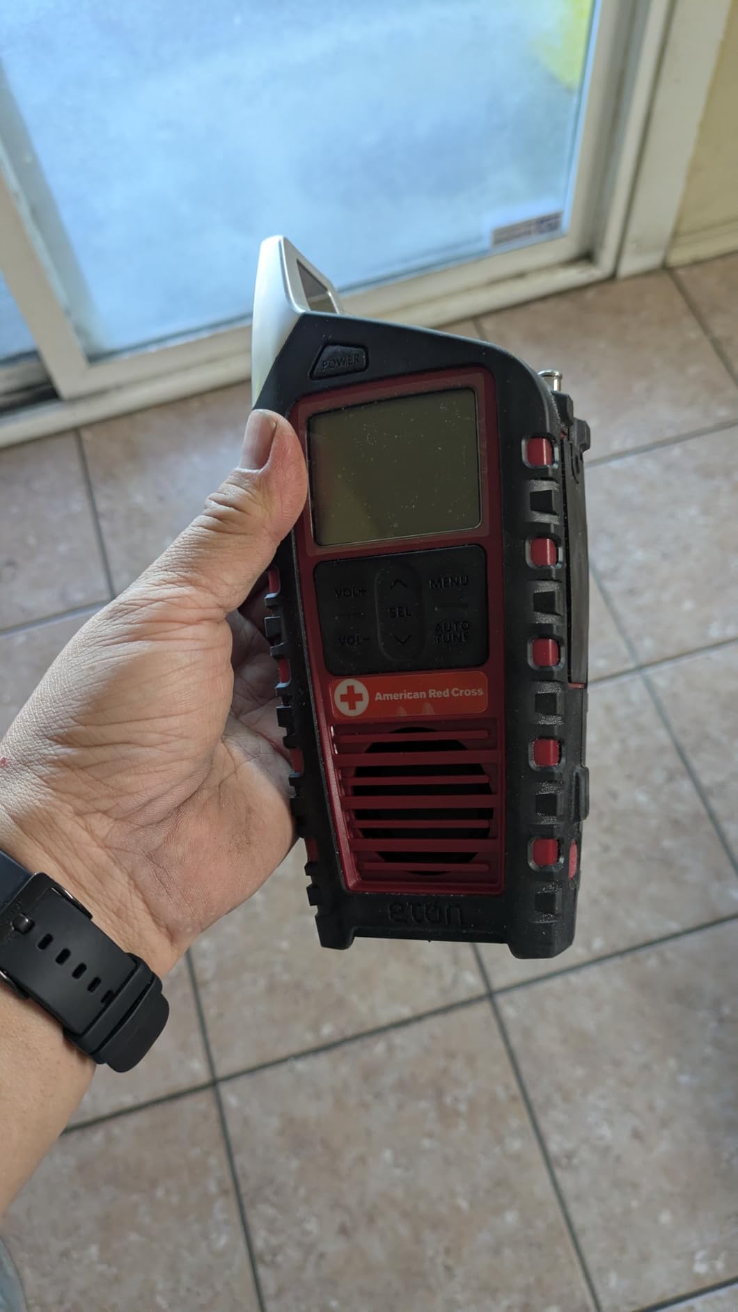 Eton Odyssey Multi-Powered All-Band Bluetooth Emergency Radio with RDS, Red customer photo 2