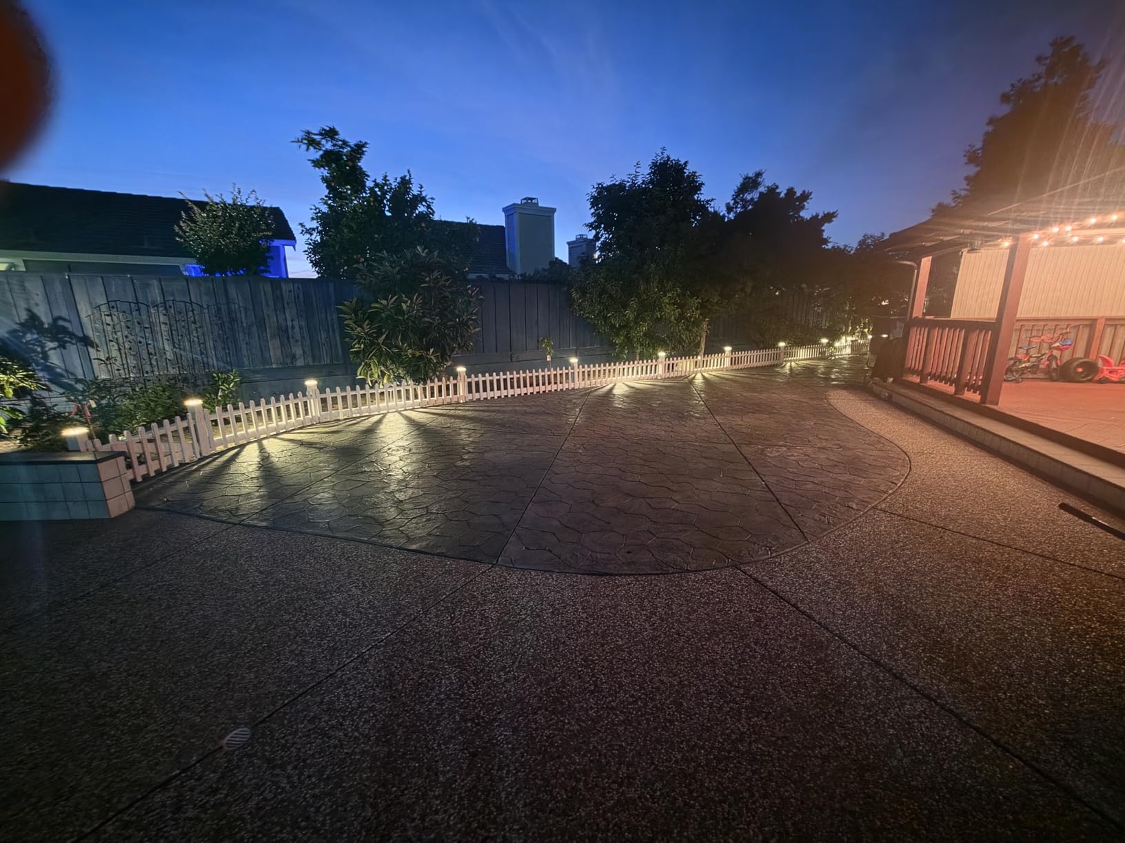 VOLISUN 4x4 Solar Post Cap Lights, 12 Pack Black Waterproof Fence Lights customer photo 2