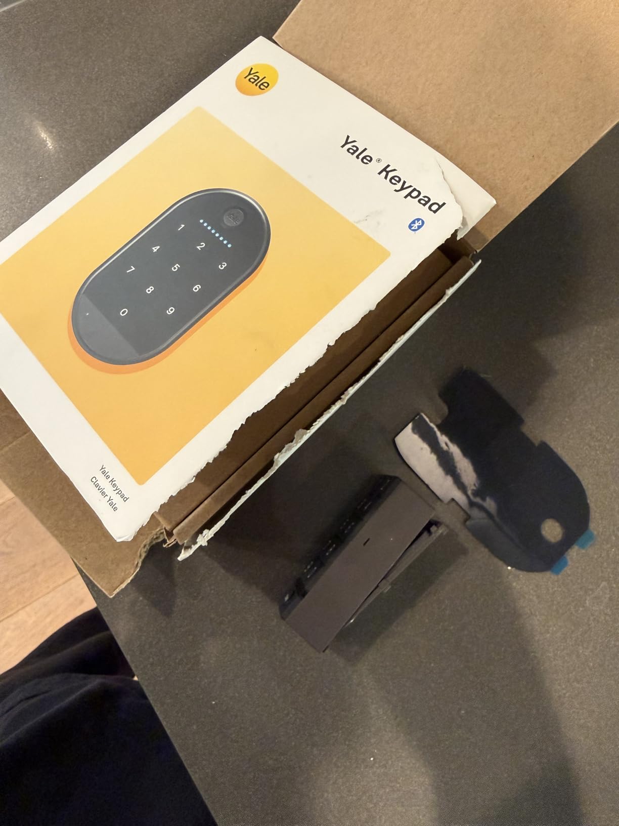 Yale Keypad Bluetooth Keyless Entry Smart Door Lock, Matte Black customer photo 1