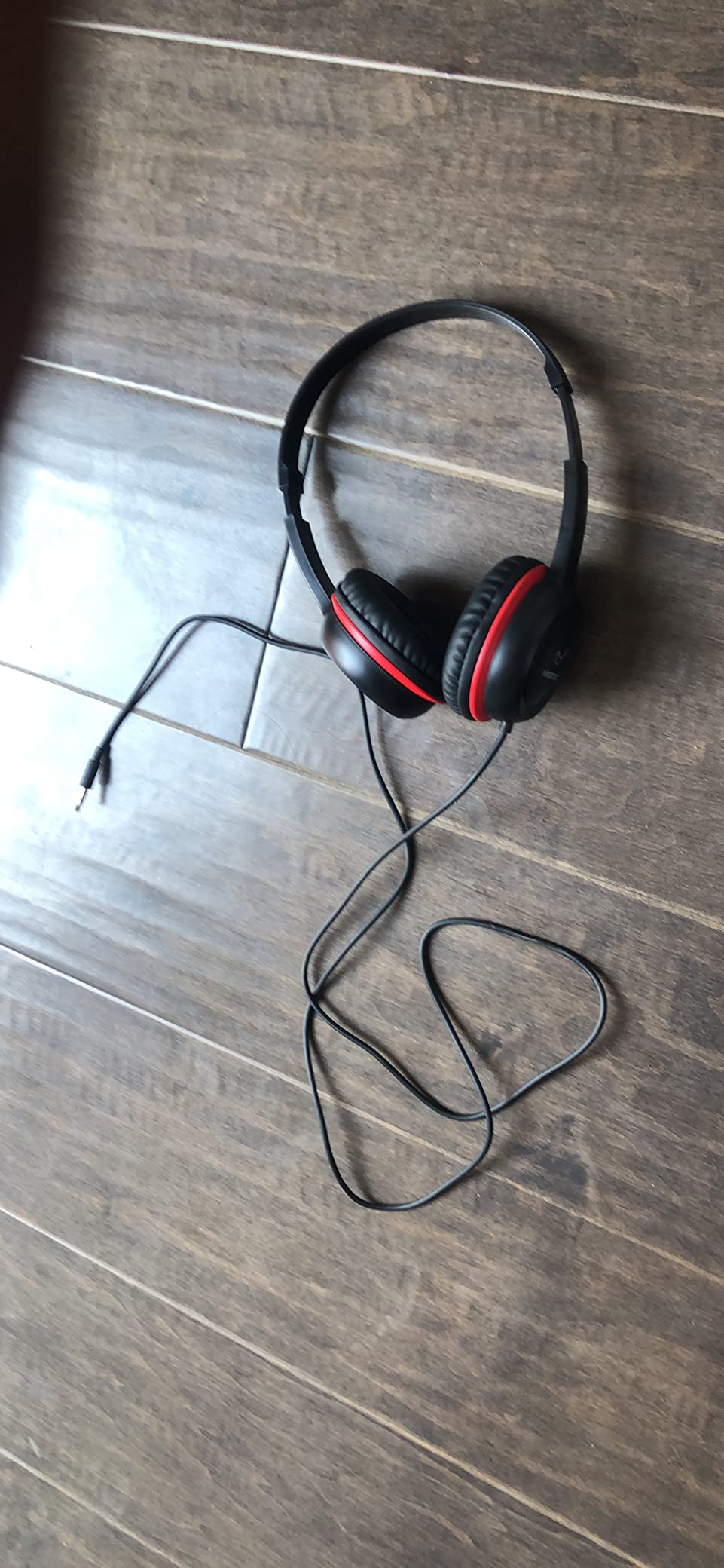 vinamass Kids Headphones with 85dB Volume Limit,On Ear Headphones,Adjustable and Flexible for Toddlers to Adults,Suit for School Classroom Students Teens Children customer photo 2