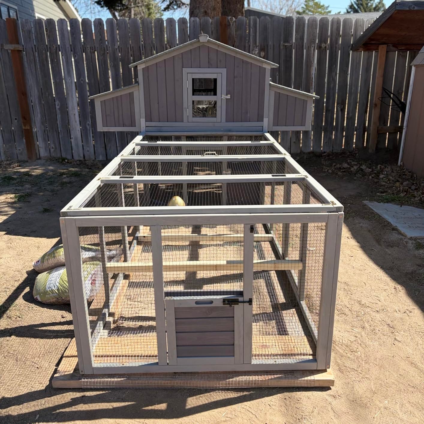 Aivituvin Chicken Coop Double Folding Fir Wood Chicken House with Large Nesting Box Poultry Cage Upgrade with Strong Iron Frame, Durable & Waterproof for 4-6 Hens Duck Coop customer photo 1