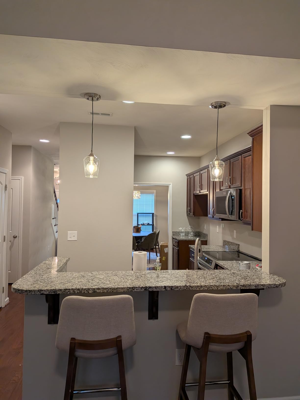 VONLUCE Black Pendant Light for Kitchen Island, Set of 3 customer photo 1