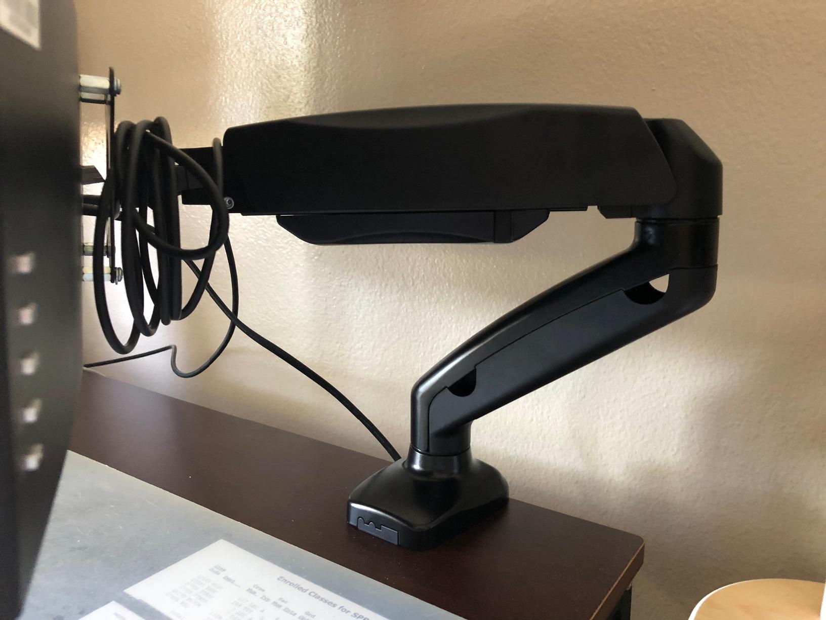 ONKRON Heavy Duty Monitor Arm 17-57 Inch, 59.4 lbs, max VESA 200x200, Black customer photo 2