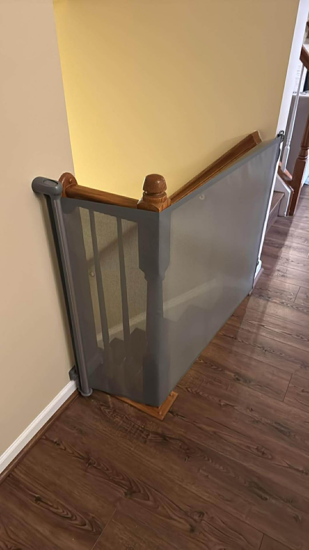 Retractable Baby Gate for Stairs, Dog Gate Indoor 55