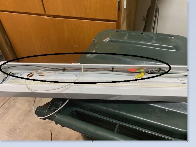 HYPERLITE 60W LED Wraparound Light 4 Feet, 6600lm Linkable 5000K LED Shop Lights Surface Mount, ETL Listed,Led Ceiling Office Wrap Light Fixture for Garage, Workshop, Fluorescent Replacement, 6P customer photo 1
