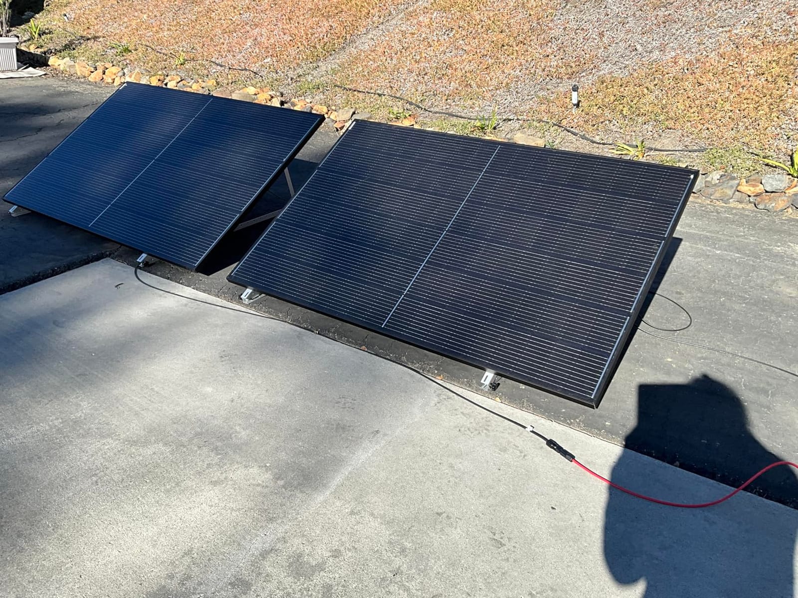 DOKIO 200W 18V Solar Panel Kit for 12V Systems, Brackets, 5 m Cable customer photo 2